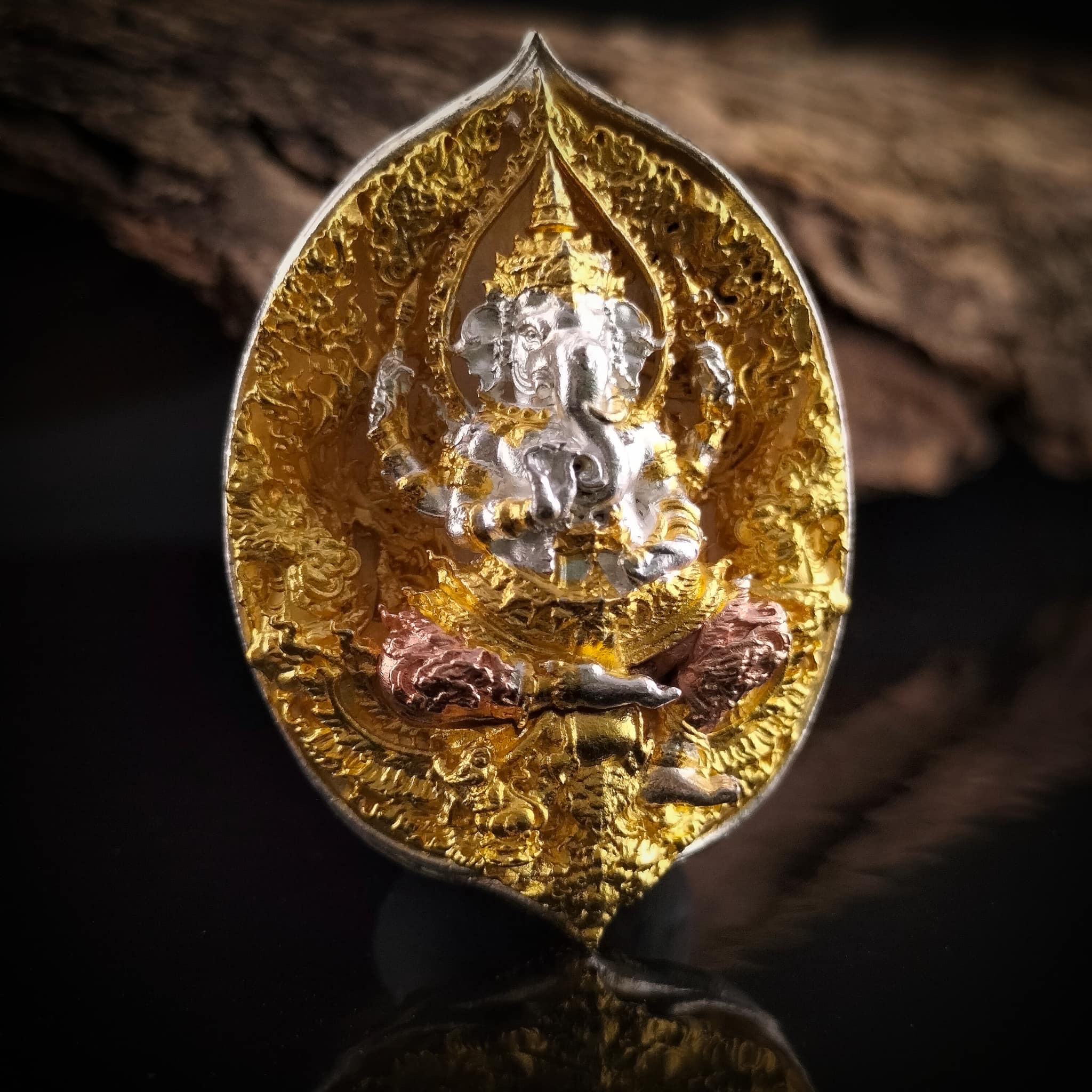 พระพิฆเณศหลังพญาครุฑ รุ่น จิตสมปรารถนา