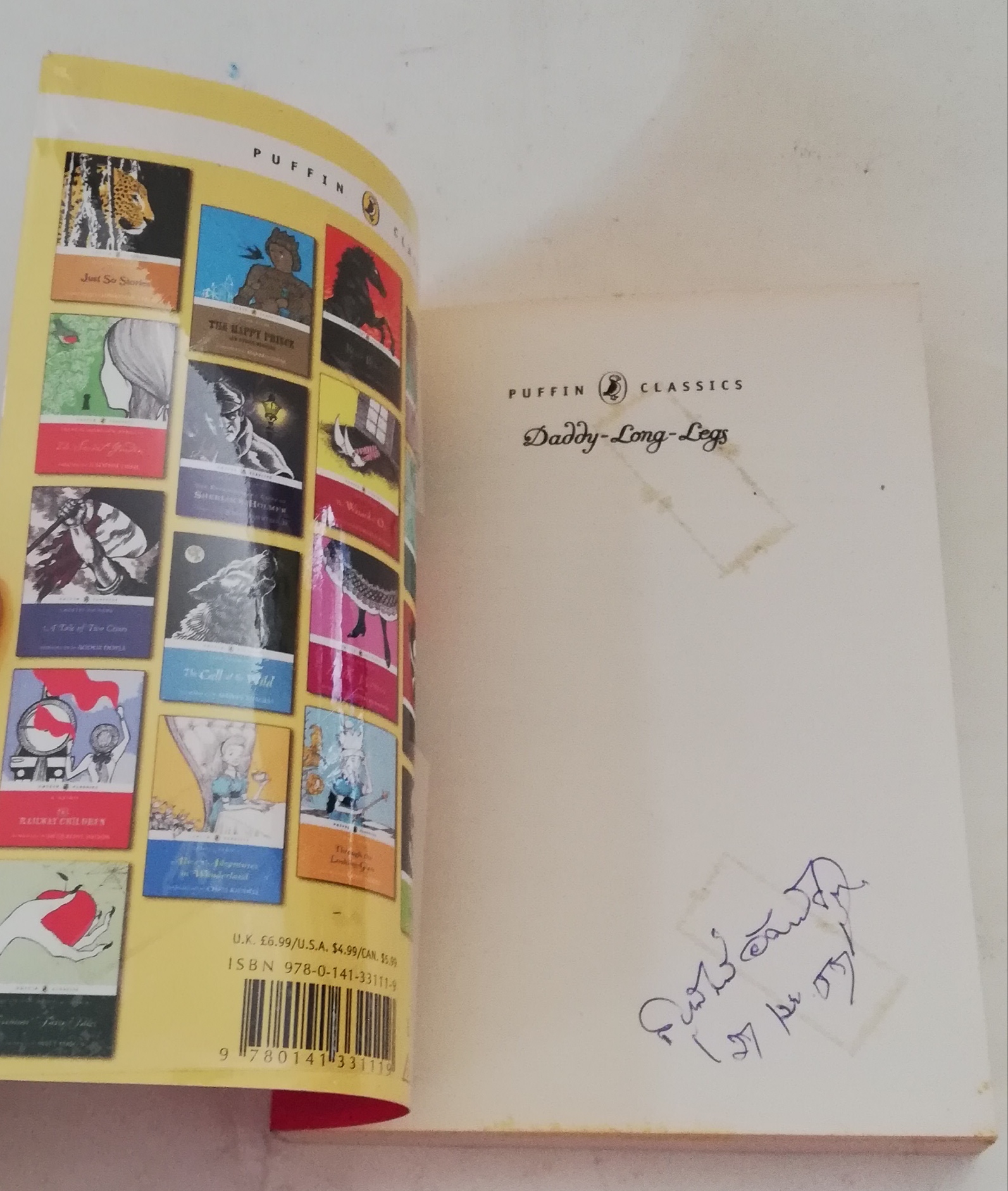 หนังสือนิยายเก่าภาษาอังกฤษ** หน้าแรกมีตำหนิตามภาพ แผ่นสุดท้ายมีรอยสก๊อตเทป หนังสือห่อปกพลาสติก, แด๊ดดี้ลองเลก Daddy long Leg โดย Jean Webster intriduced by Eva Ibbotson