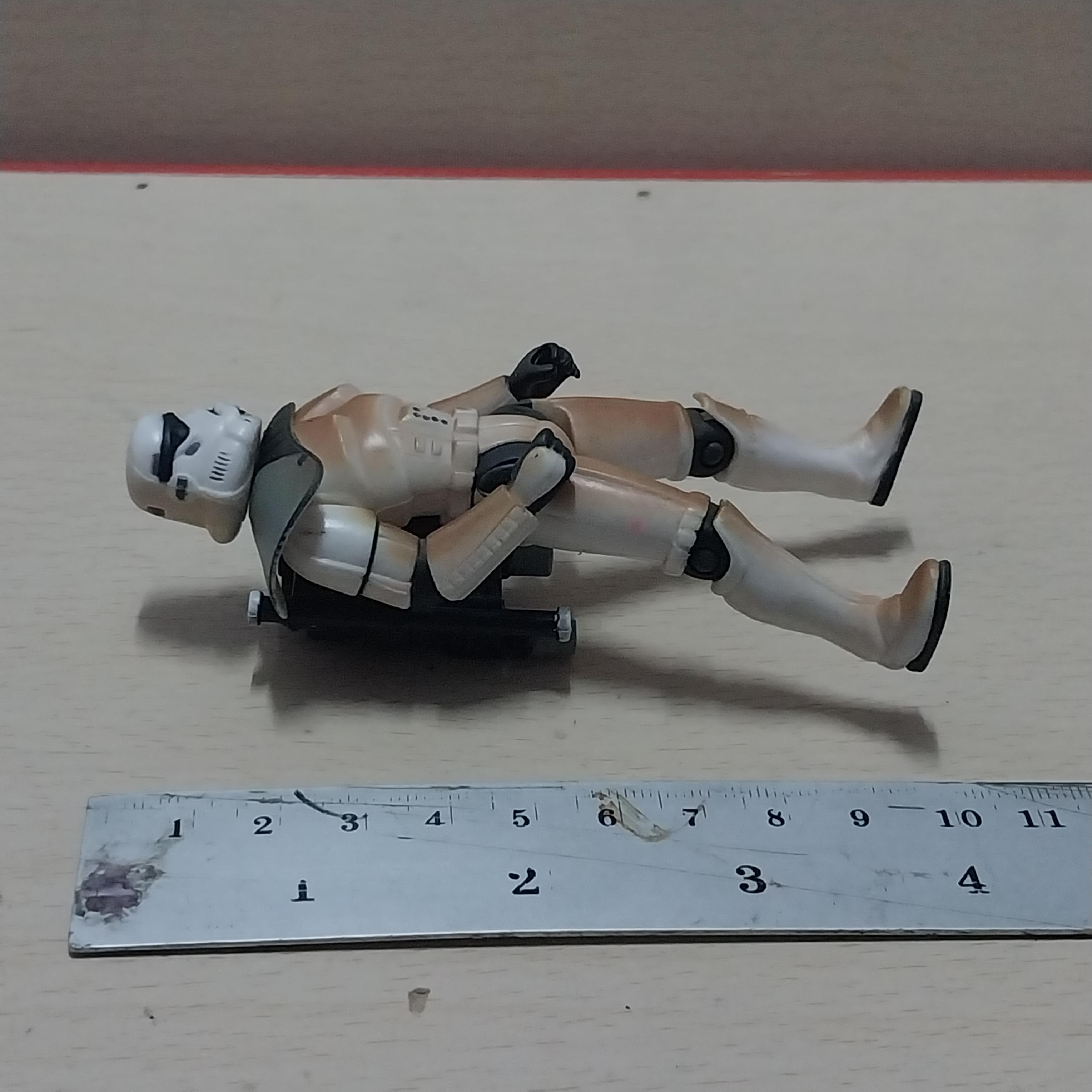 มีหลายภาพ ฟิกเกอร์ Snow Trooper Commander จากภาพยนตร์ Star Wars สตาร์วอร์ส ขนาด และของมี ตามภาพ