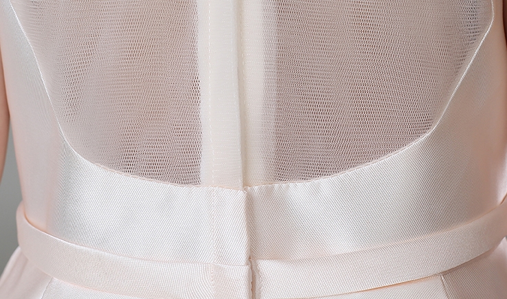 Pre-order ชุดราตรีเด็ก ชุดออกงาน ชุดกระโปรง สไตล์เจ้าหญิง แขนกุด คอสูง คาดเอวด้วยโบว์ กระโปรงจับจีบเล็กน้อย สวยหวาน มีซิปหลัง