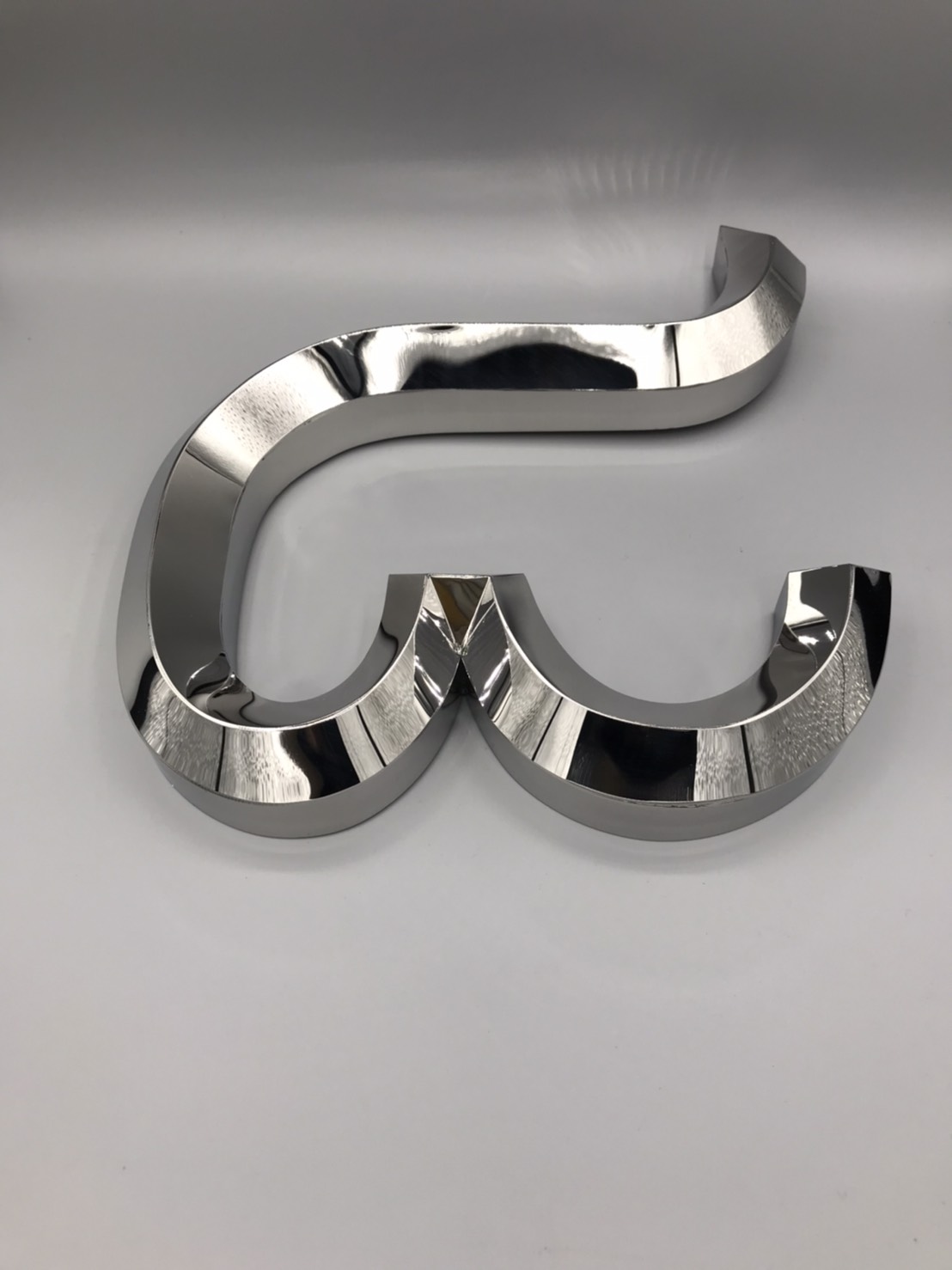 อักษรสามมิติ เลขที่บ้านสามมิติ