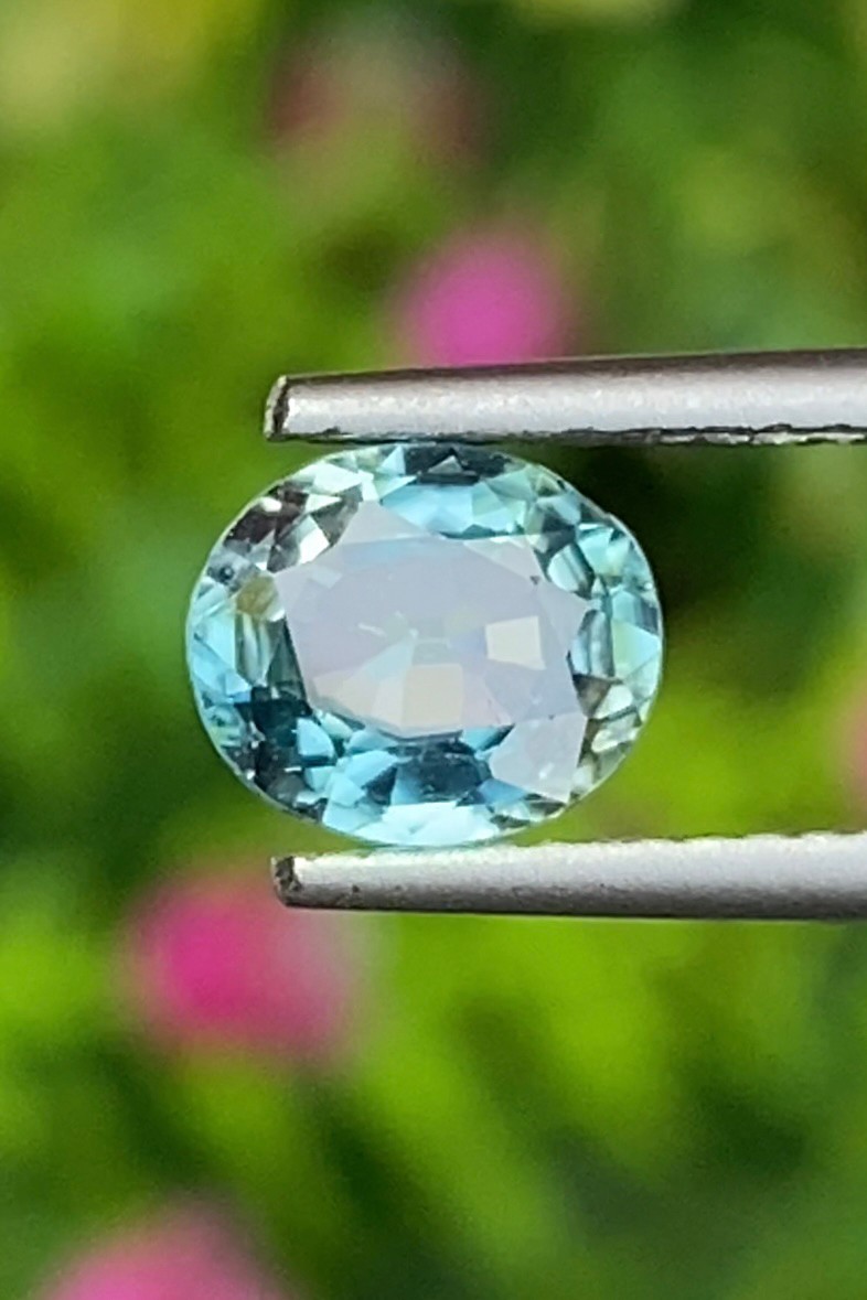 พลอย เพทาย Natural Zircon 1.32 กะรัต (Cts.) พลอยแท้อัญมณีมงคล ประจําวันเกิด เครื่องประดับพลอย