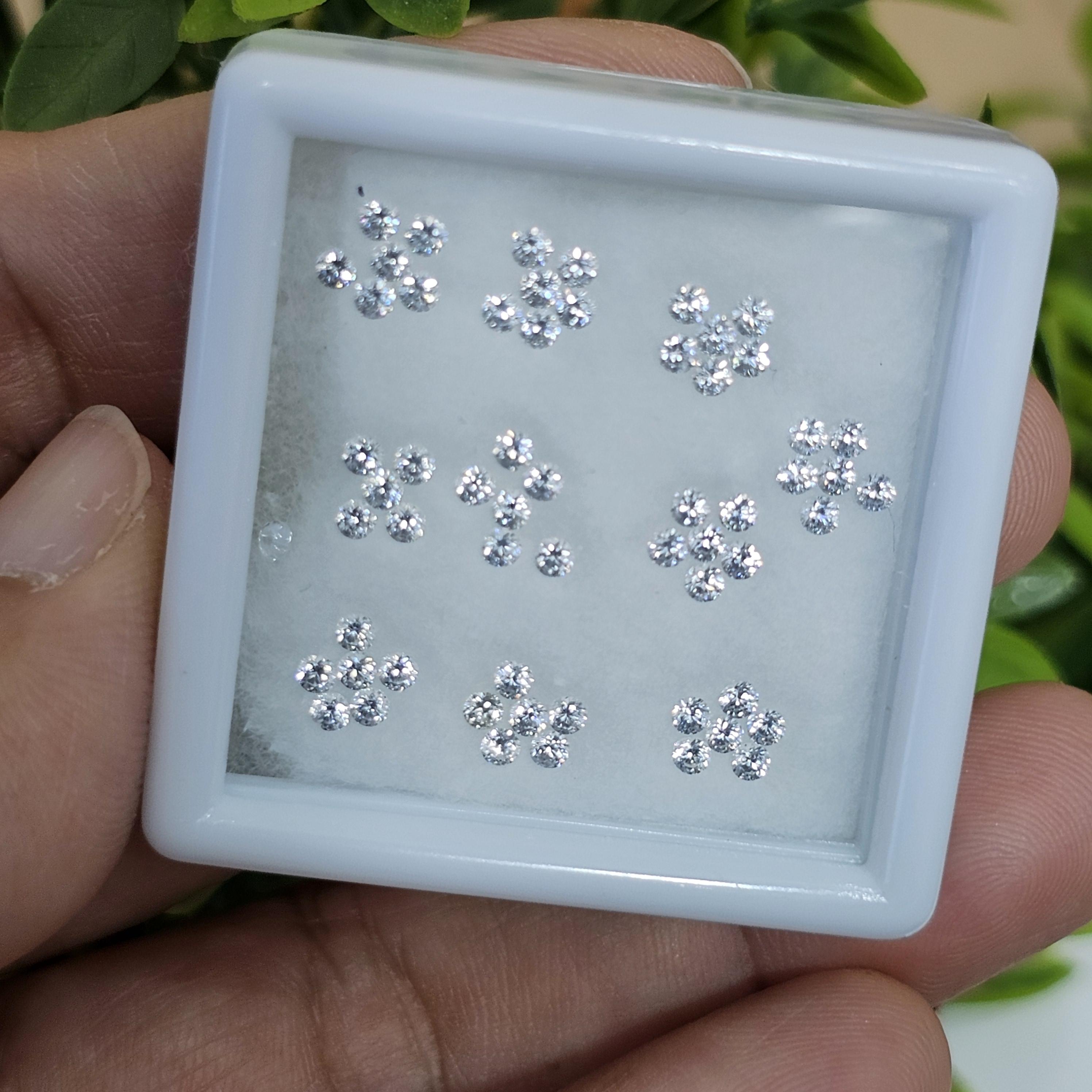 พลอย เพทาย Natural Zircon 3.02 กะรัต (Cts.) 60เม็ด (Pcs.) พลอยแท้ อัญมณีมงคลประจําวันเกิด เครื่องประดับพลอย