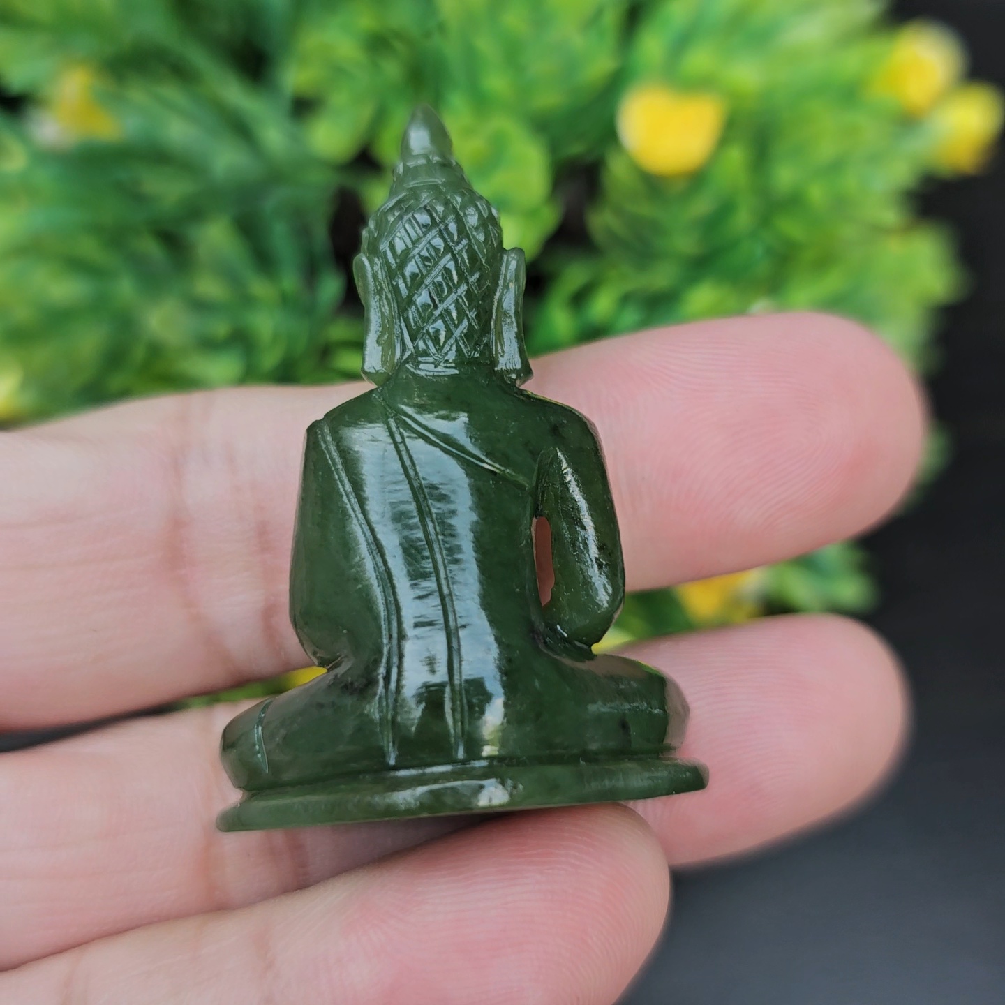 หยกแกะสลัก พระหยกเนฟไฟรต์ (Nephrite jadeite) หน้าตัก 1.24 นิ้ว