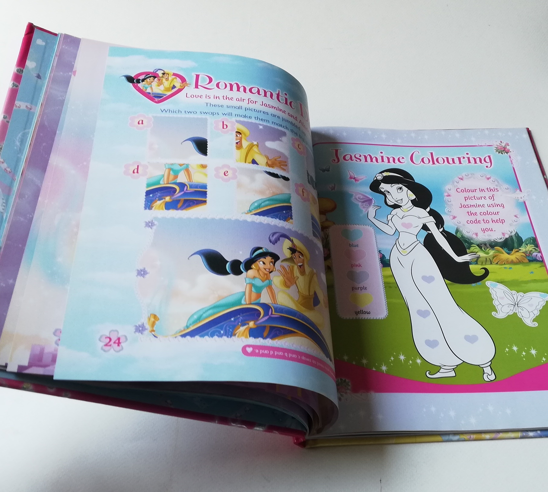 มีหลายภาพ,หนังสือภาพสวย เล่มใหญ่ ปกแข็ง นิทานและเกมส์ เจ้าหญิงดิสนีย์ ภาษาอังกฤษ Disney Princess Annual 2010 :- สโนไวท์ ออโรร่า ซินเดอเรลล่า แอเรียล แบลล์ และ จัสมิน จาก อลาดิน