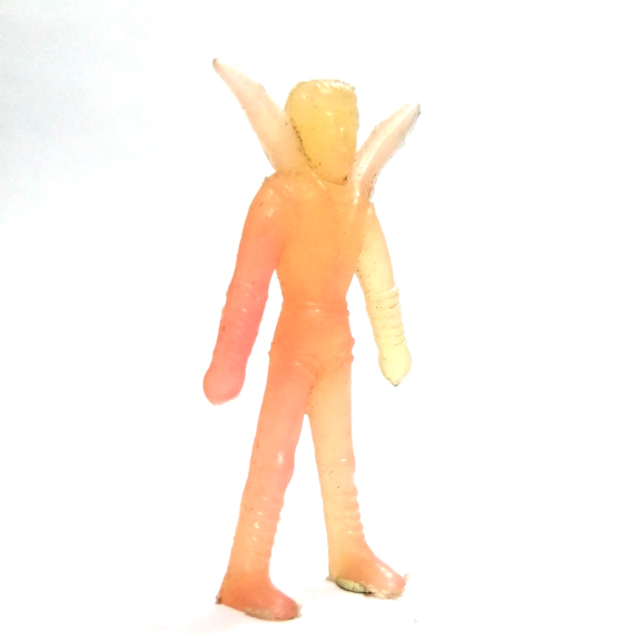 ตุ๊กตุ่น แอนท์ รุ่นแถมจากถุงถั่วรุ่นเก่า ราวปี 2518 สูงราว 2 นิ้ว สีชมพู สภาพดี ไม่หักไม่กาว