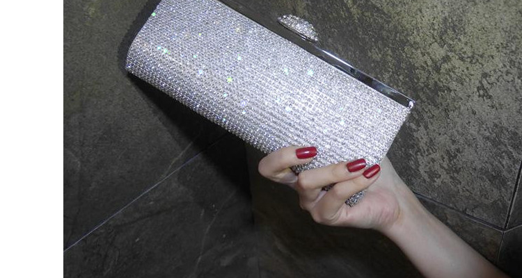 Pre-order กระเป๋าออกงาน Evening Clutch ทรงหรู คริสตัลทั้งใบ พร้อมสายสะพายสั้น/ยาว