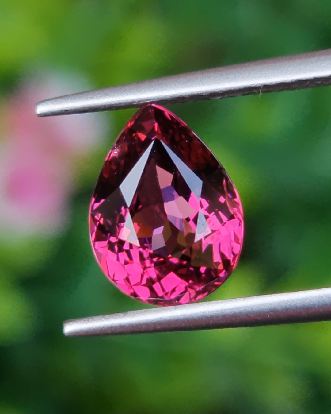 พลอย ชมพู พิ้งค์ ทัวร์มารีน (Pink Tourmaline) 2.72 กะรัต (Cts.) อัญมณีมงคลประจําวันเกิด เครื่องประดับพลอย