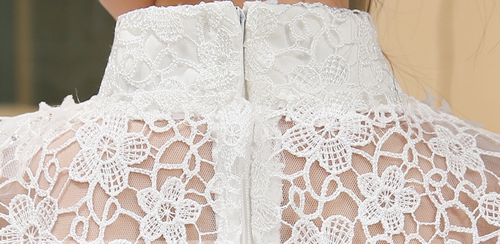 Pre-order ชุดราตรีเด็ก ชุดออกงาน ชุดกระโปรง แขนกุด คอจีน แต่งดอก แต่งเพชรช่วงอก กระโปรงตาข่าย ซิปหลัง