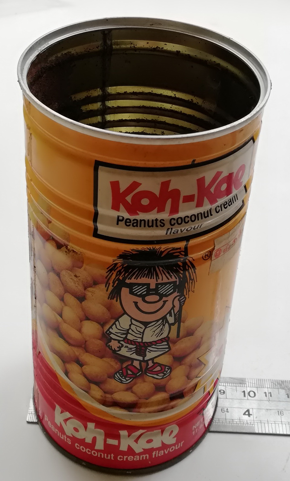 ของสะสม กล่องสังกะสี (กล่องโลหะ) กระป๋องโก๋แก่รสกะทิ กระป๋องทรงกระบอกสีเหลืองแดง เส้นผ่าศุนย์กลางประมาณ 3" ความสูงประมาณ 7"