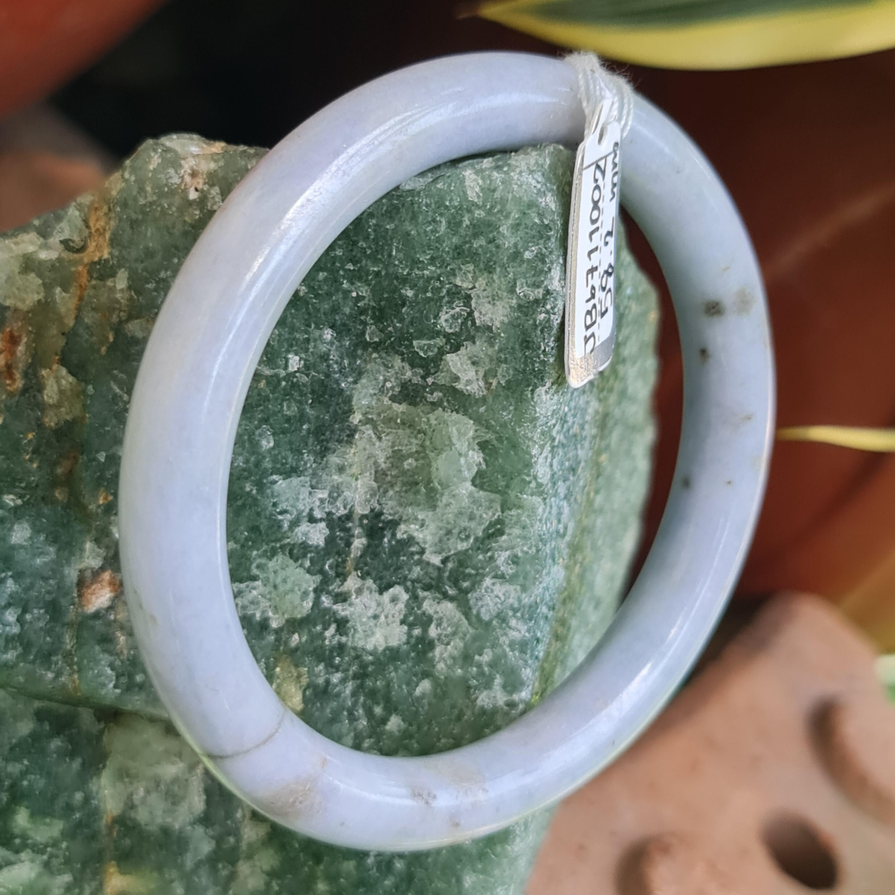 JB6711002 หยก พม่า แท้ Jade กำไลหยก 58.2 มม. (Jadeite bracelet) พม่า (Myanmar)