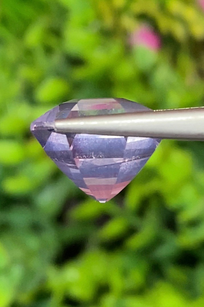 พลอย ลาเวนเดอร์ ควอตซ์ Lavender Quartz 12.28 กะรัต (Cts.) พลอยแท้ อัญมณีมงคลประจําวันเกิด เครื่องประดับพลอย