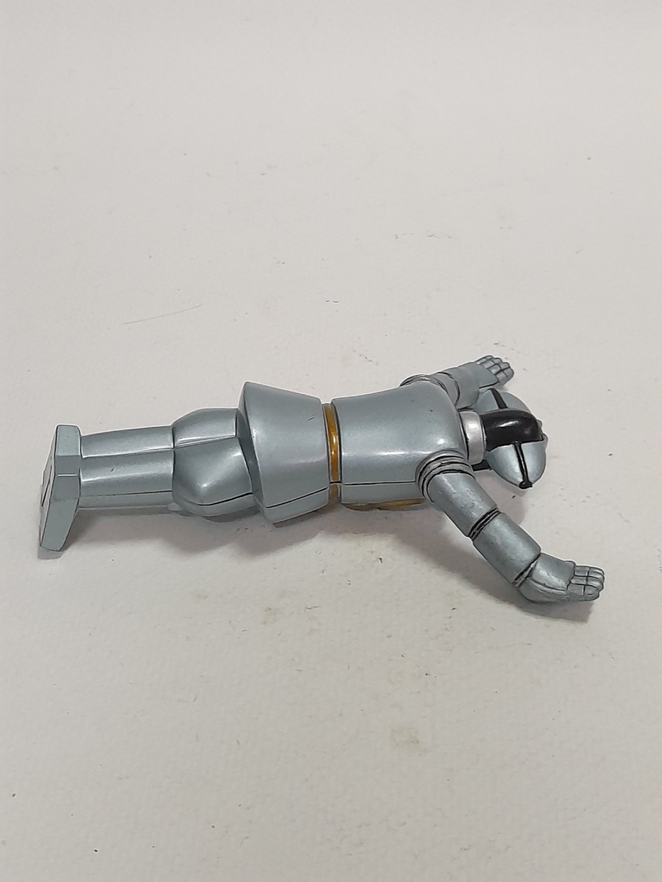 ฟิกเกอร์ยางตัน โรบอต ไกอา งานออกแบบ ของ มิตซึเทรุ โยโกยาม่า ขนาดตามรูป ไม่มีฐาน ของมีตามรูป