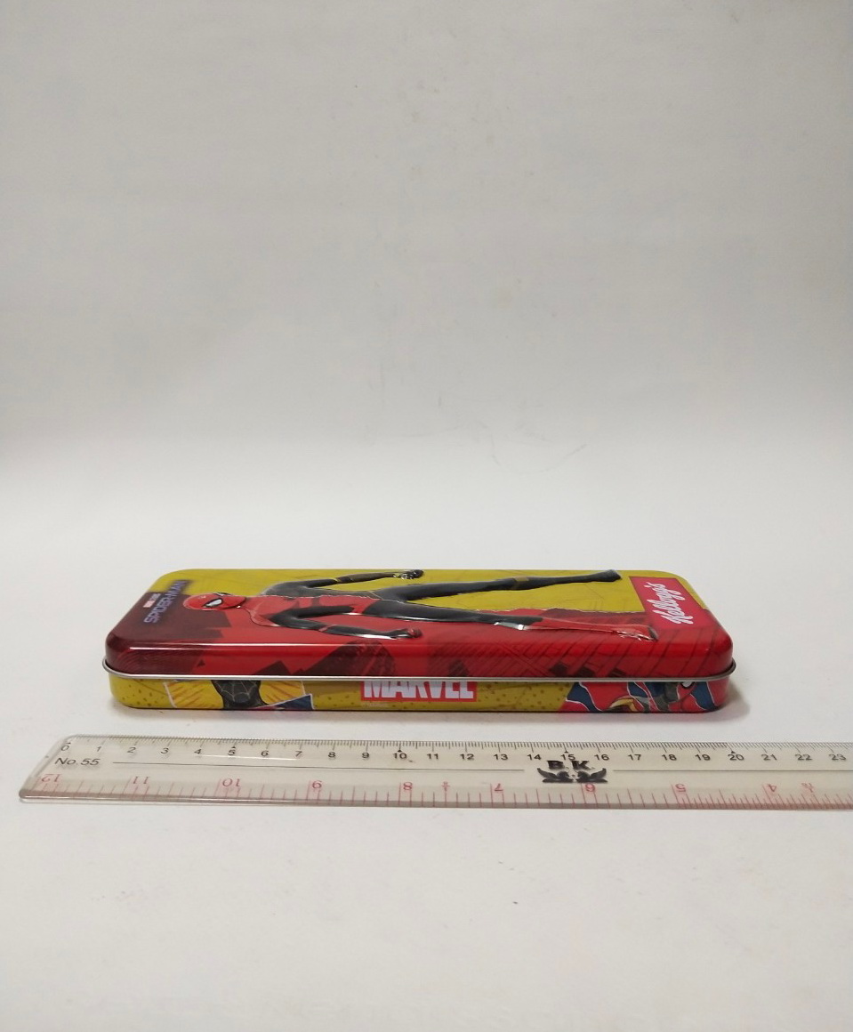 กล่องสังกะสี สไปเดอร์แมน งานพรีเมี่ยม จาก เคลลอกซ์ มือสองสภาพดีมีรอยบ้าง