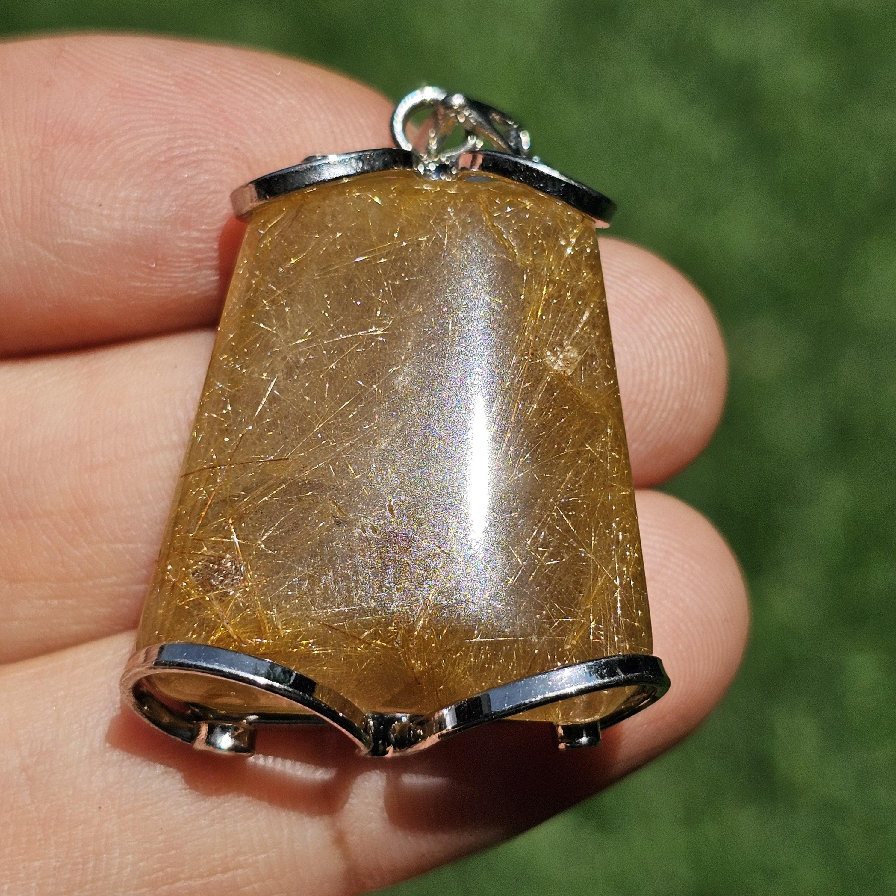 จี้ไหมทอง (Golden Rutilated Quartz) 65.25 กะรัต Cts. พลอยแท้ อัญมณีมงคลประจําวันเกิด เครื่องประดับพลอย