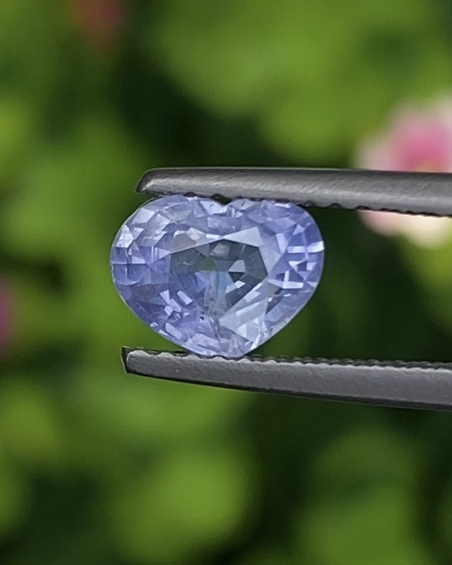พลอย เพอเพิล แซฟไฟร์ สีม่วง Purple Sapphire ดิบ (Unheated) 1.12 กะรัต (Cts.) พลอยแท้ อัญมณีมงคลประจําวันเกิด เครื่องประดับพลอย