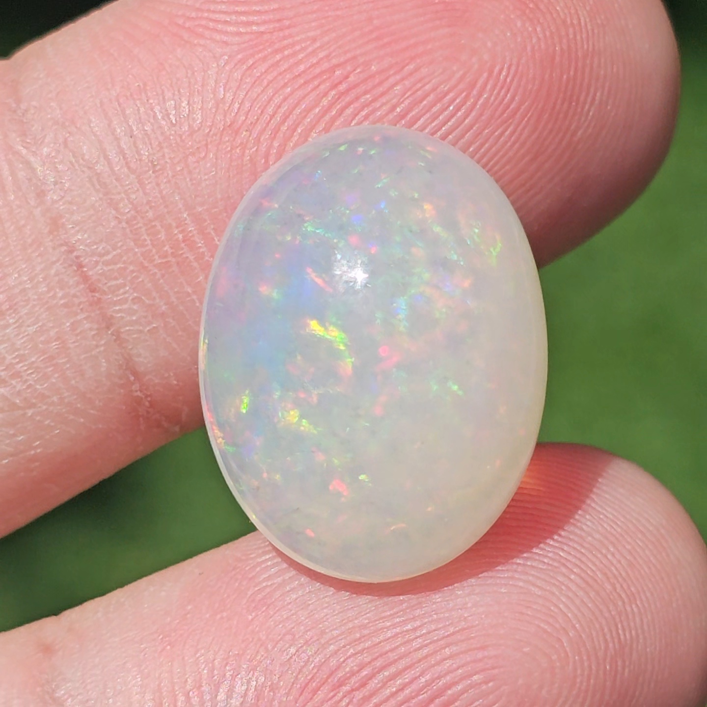 พลอย ไวท์ โอปอล White Opal 12.20 กะรัต (Cts.) พลอยแท้ อัญมณีมงคลประจําวันเกิด เครื่องประดับพลอย