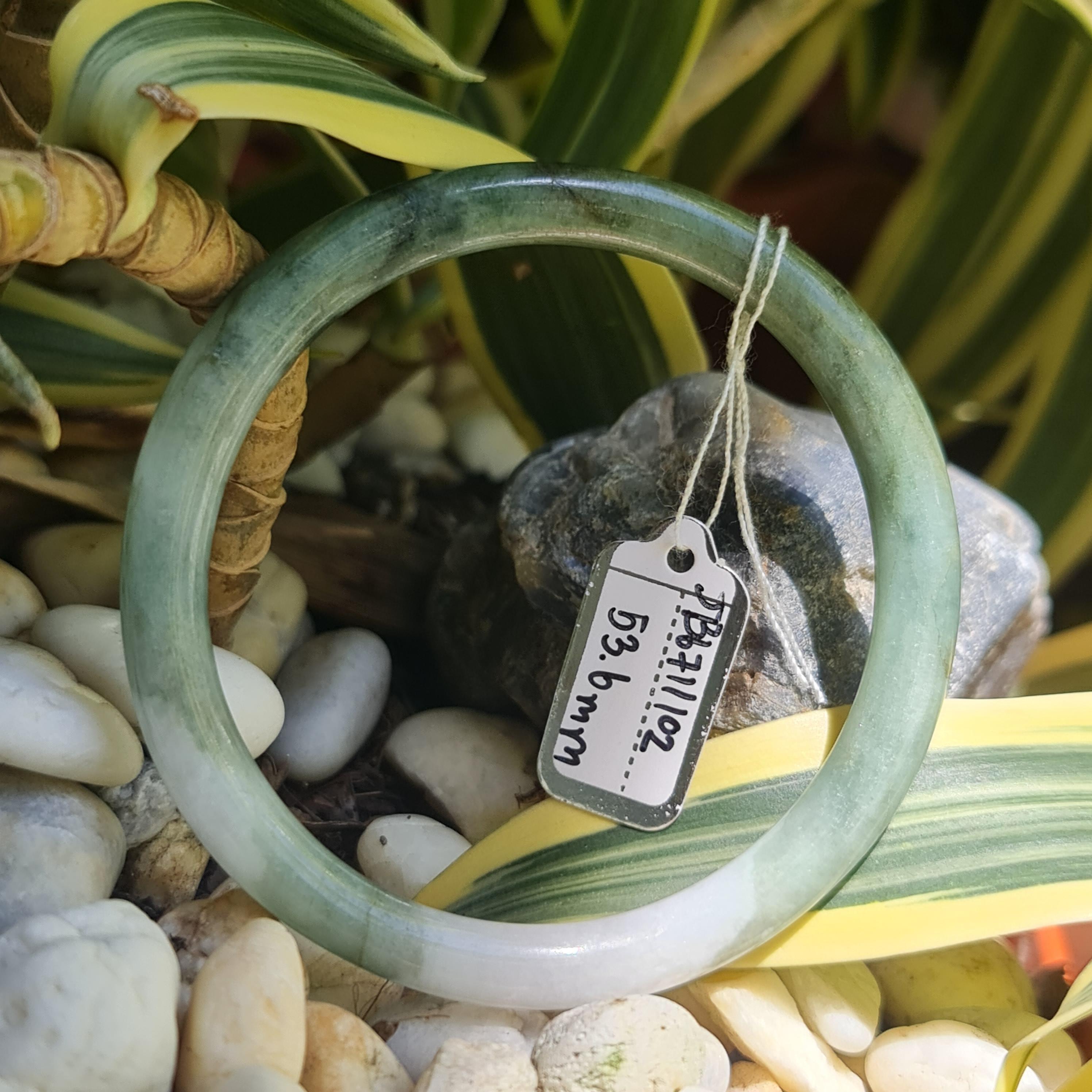 JB6711102 หยก พม่า แท้ Jade กำไลหยก 53.6 มม. (Jadeite bracelet) พม่า (Myanmar)