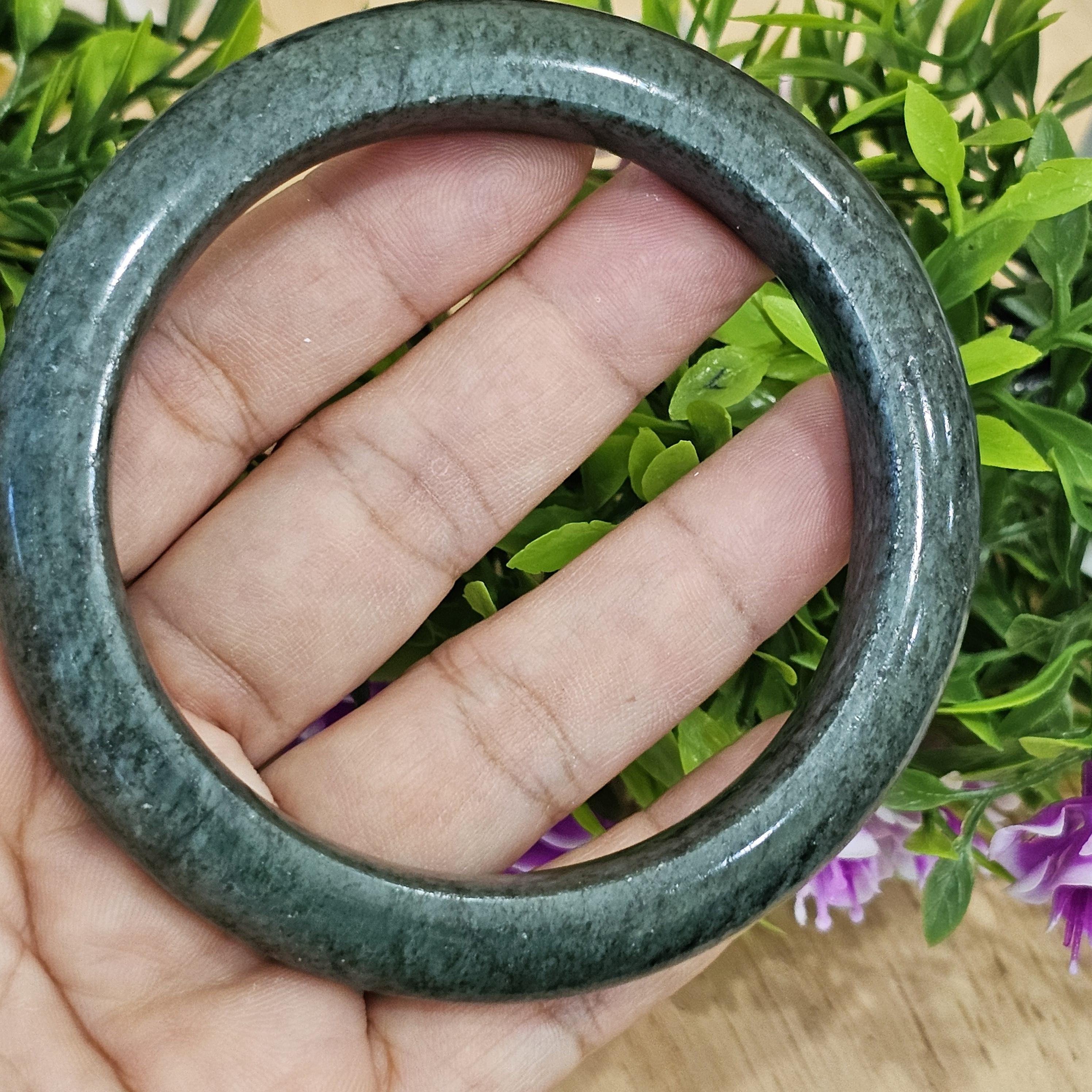 หยก พม่า แท้ Jade กำไลหยก (Jadeite bracelet) พม่า (Myanmar) 64.3 มม.