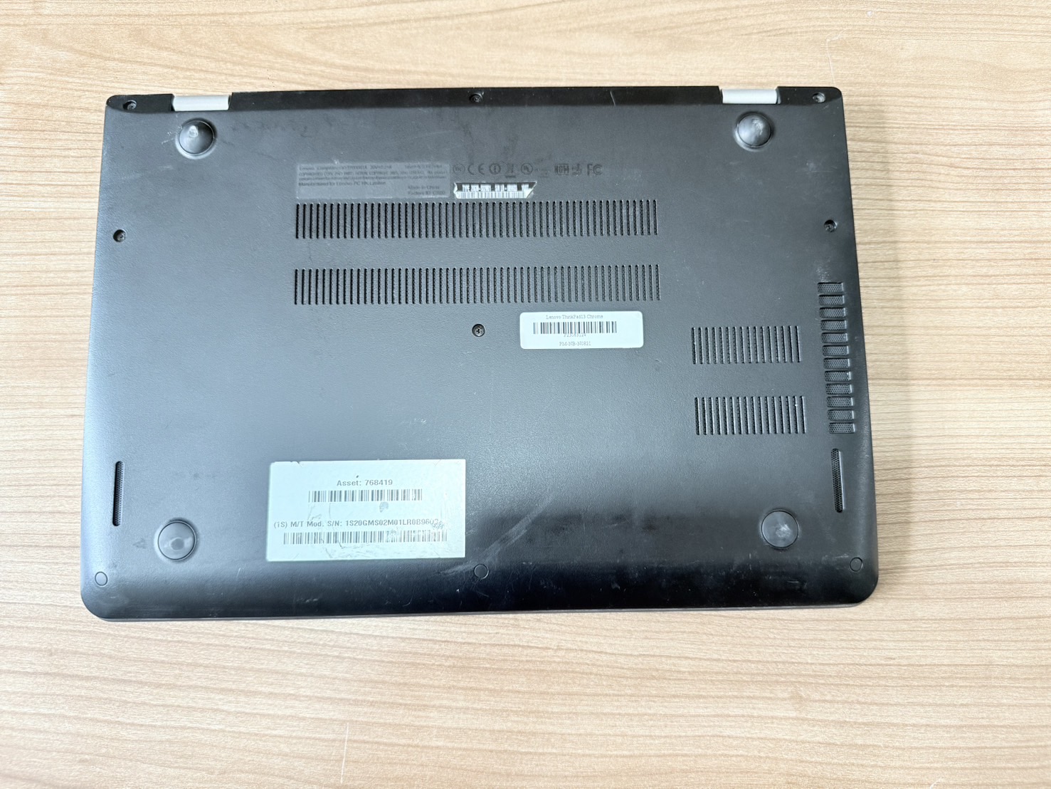 Lenovo ThinkPad13 Chrome + Adapter