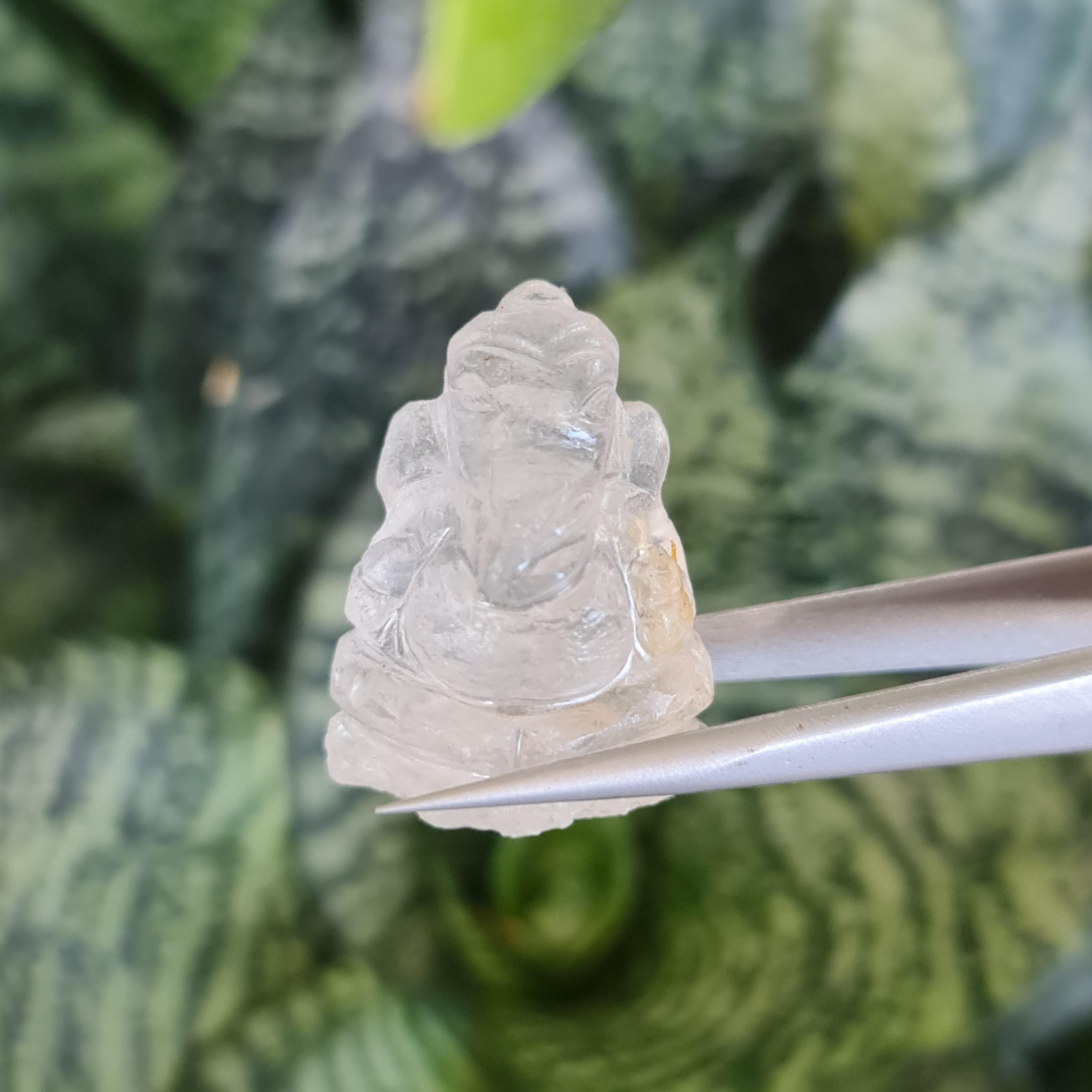 พลอย ไวท์ ควอตซ์ แกะสลัก พระพิฆเนศ White Quartz Ganesha (สินค้าเป็นแบบสุ่มมีจำนวนมาก)