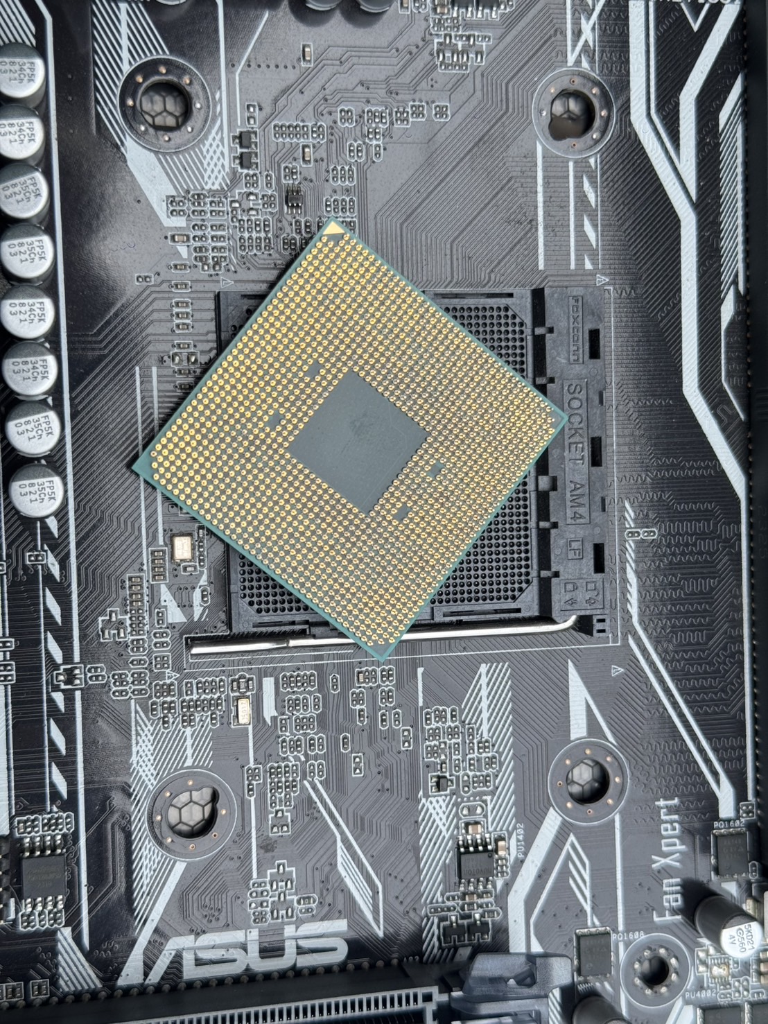 cpu ryzen5 2600 + Board
