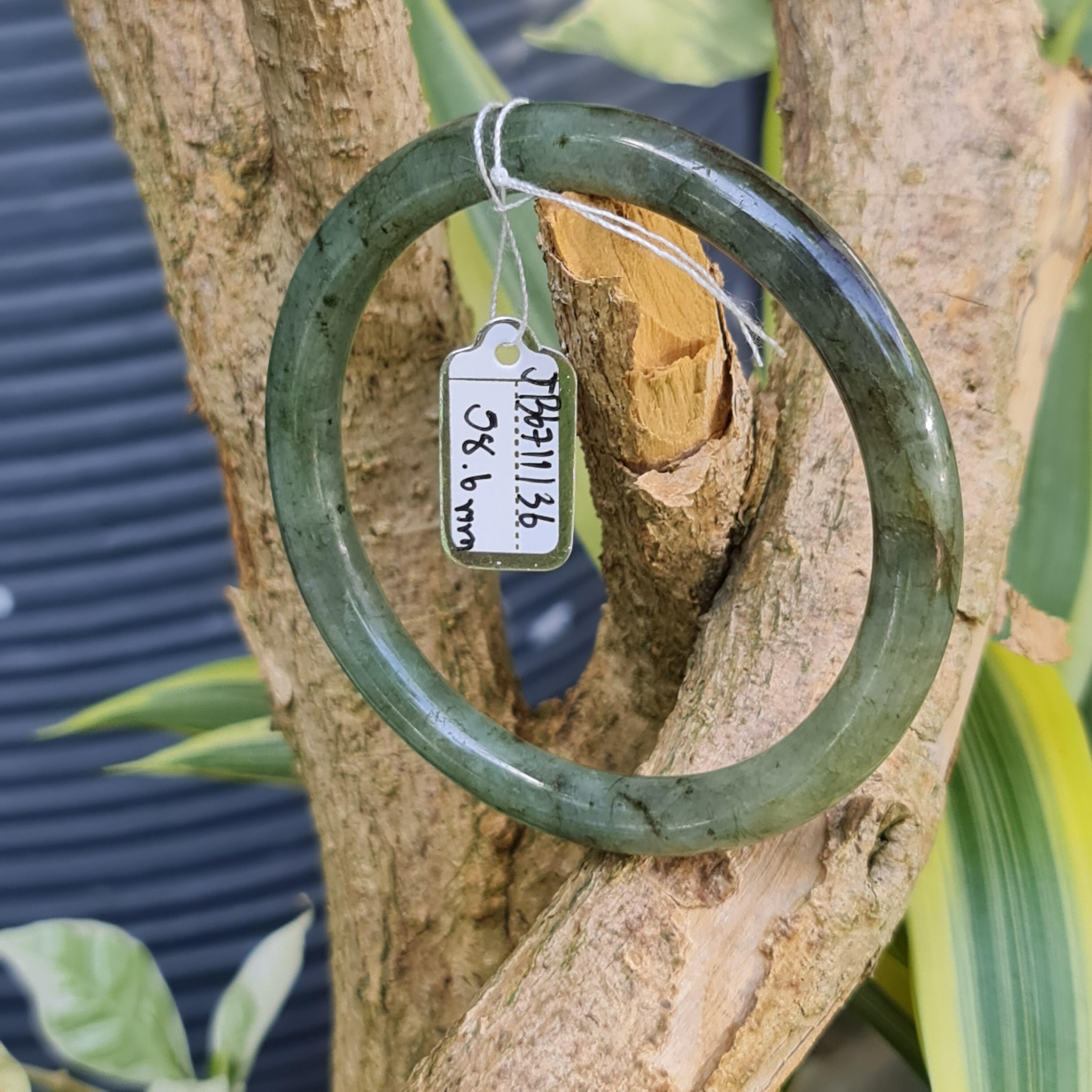 JB6711136 หยก พม่า แท้ Jade กำไลหยก 58.6 มม. (Jadeite bracelet) พม่า (Myanmar)