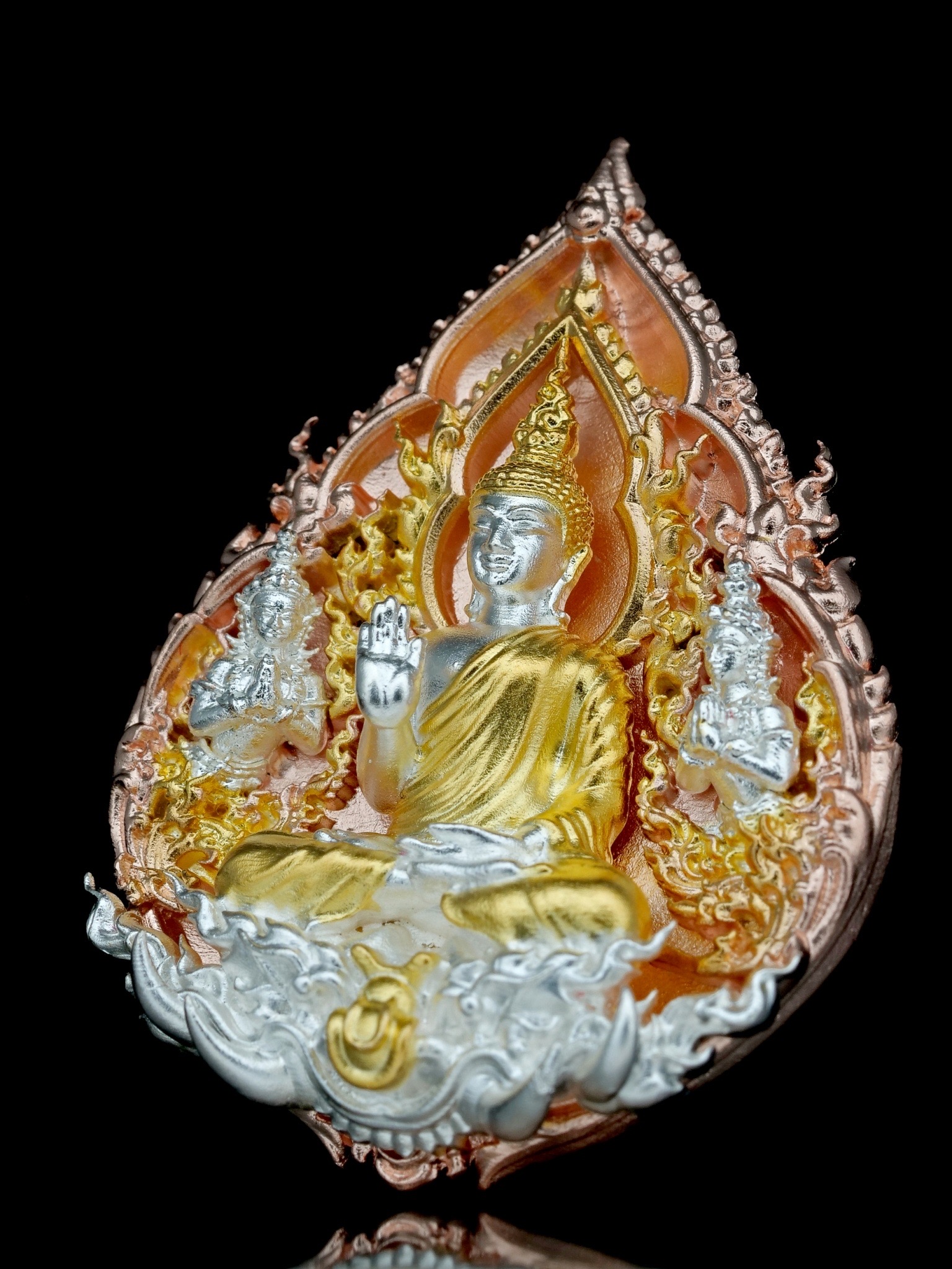 พระพุทธประทานพร รุ่น พุทธบารมี รหัส7 เนื้อบรอนซ์ชุบ3K