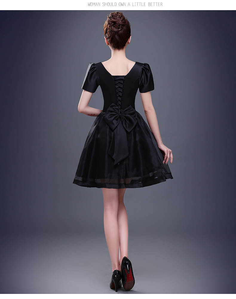 Pre-order ชุดราตรีสั้น สีดำ เรียบหรู แขนตุ๊กตา เนื้อซาติน + ผ้าโปร่ง มีซับใน เข็มกลัดโบว์ติดด้านหลัง (เชือกผูกหลัง) สำเนา สำเนา