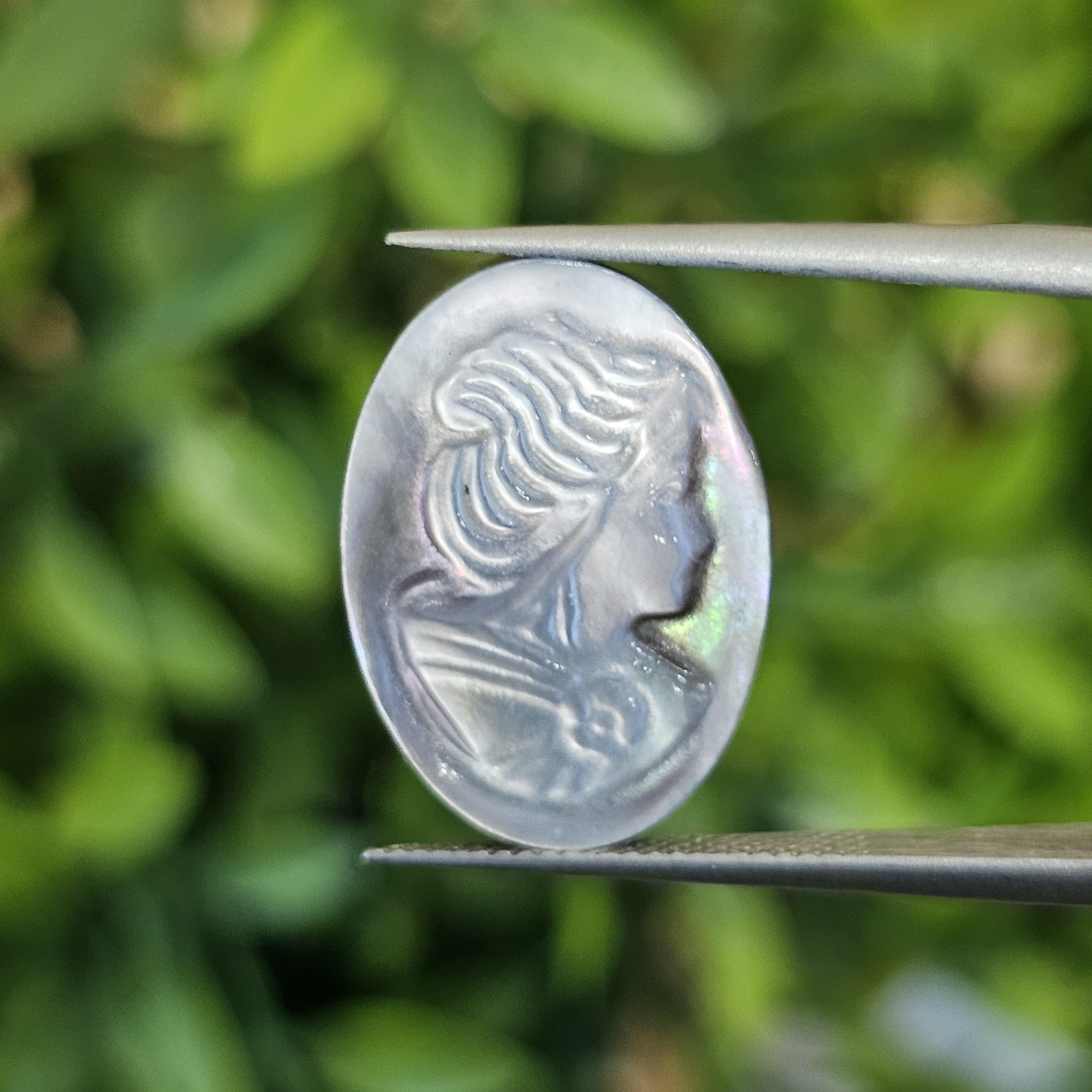 เปลือกหอยมุก แกะสลัก Pearl Shell Carved 4.38 กะรัต (Cts.)