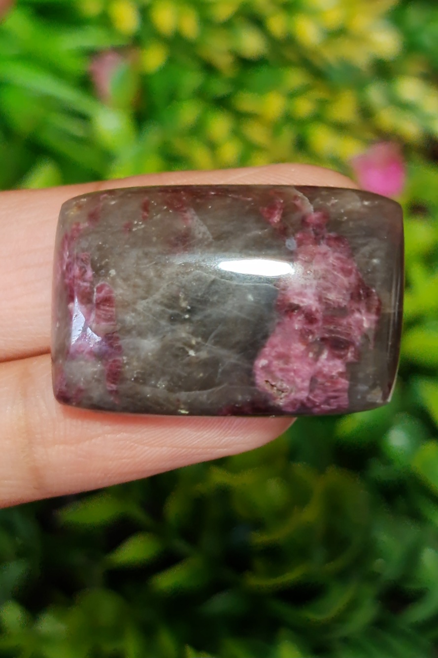 พลอย ทัวร์มารีน (Tourmaline) 88.30 กะรัต (Cts.) อัญมณีมงคลประจําวันเกิด เครื่องประดับพลอย