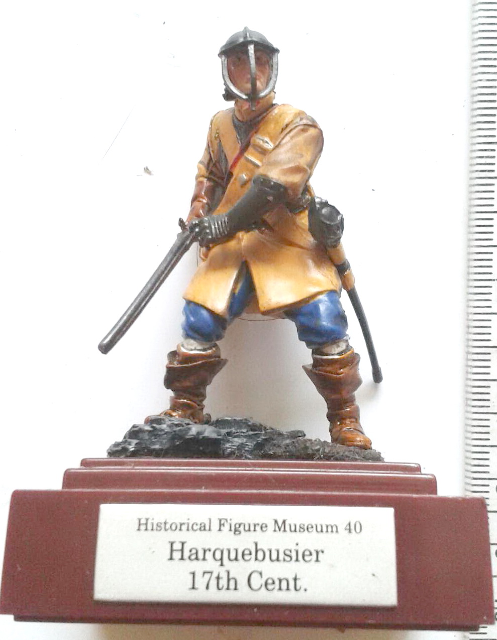 ของสะสม ฟิกเกอร์อนุสาวรีย์ทหารถือปืน ในช่วงศตวรรษที่ 17 Historical Figure Museum 40 Harquebusier 17th Century