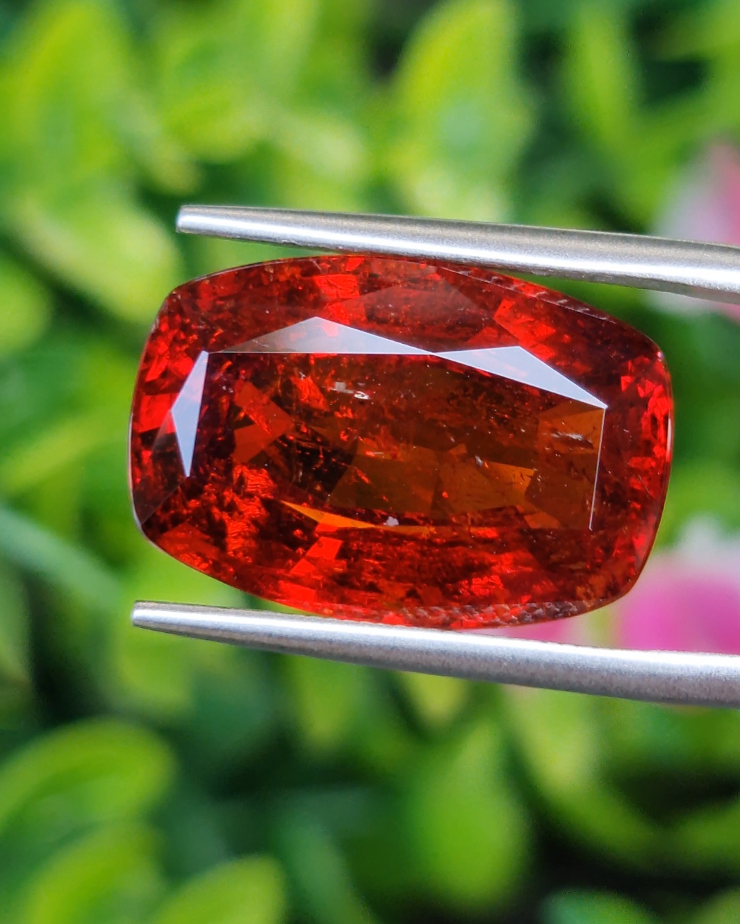 พลอย สเปสซาร์ไทต์ Spessartite Garnet 18.28 กะรัต Cts. พลอยแท้ อัญมณีมงคลประจําวันเกิด เครื่องประดับพลอย