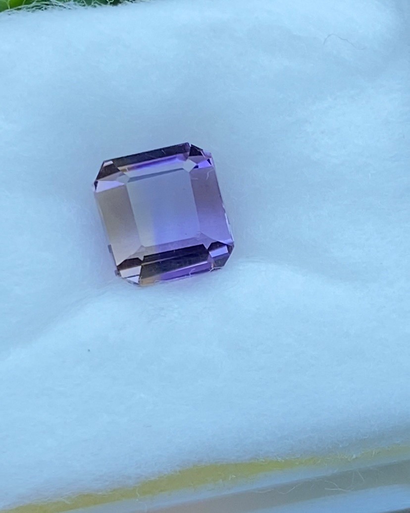 พลอย อเมทริน Natural Ametrine 3.97 กะรัต (Cts.) พลอยแท้ อัญมณีมงคลประจําวันเกิด เครื่องประดับพลอย