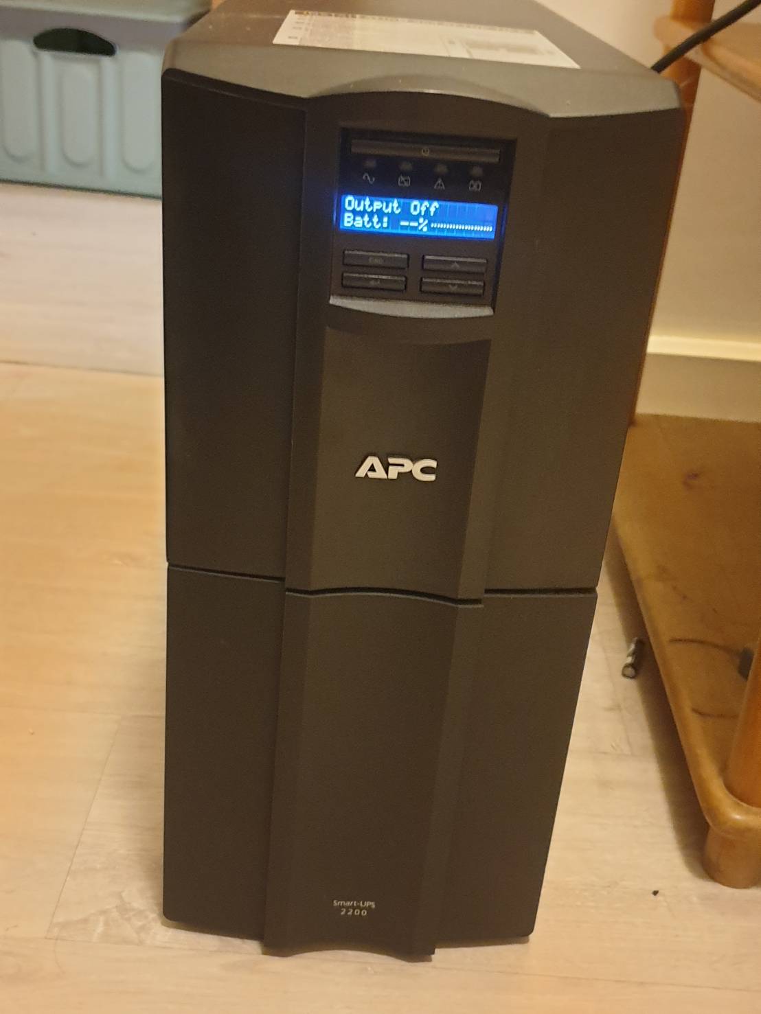 UPS เครื่องสำรองไฟ apc Smart-ups 2200 แบตเสื่อม การทำงานปกติ #ท่าไหนก็คุ้ม