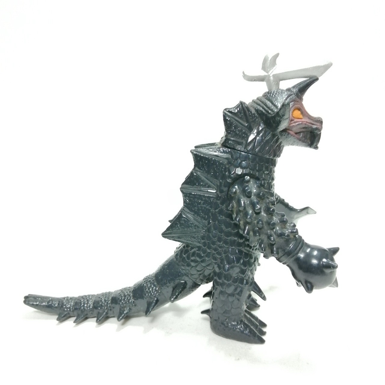 ซอฟ6นิ้ว สัตว์ประหลาด บาราบ้า จากอุลตร้าแมน เอส ขนาดตามภาพหายาก สภาพดี มีรอยบ้าง งาน bandai Japan