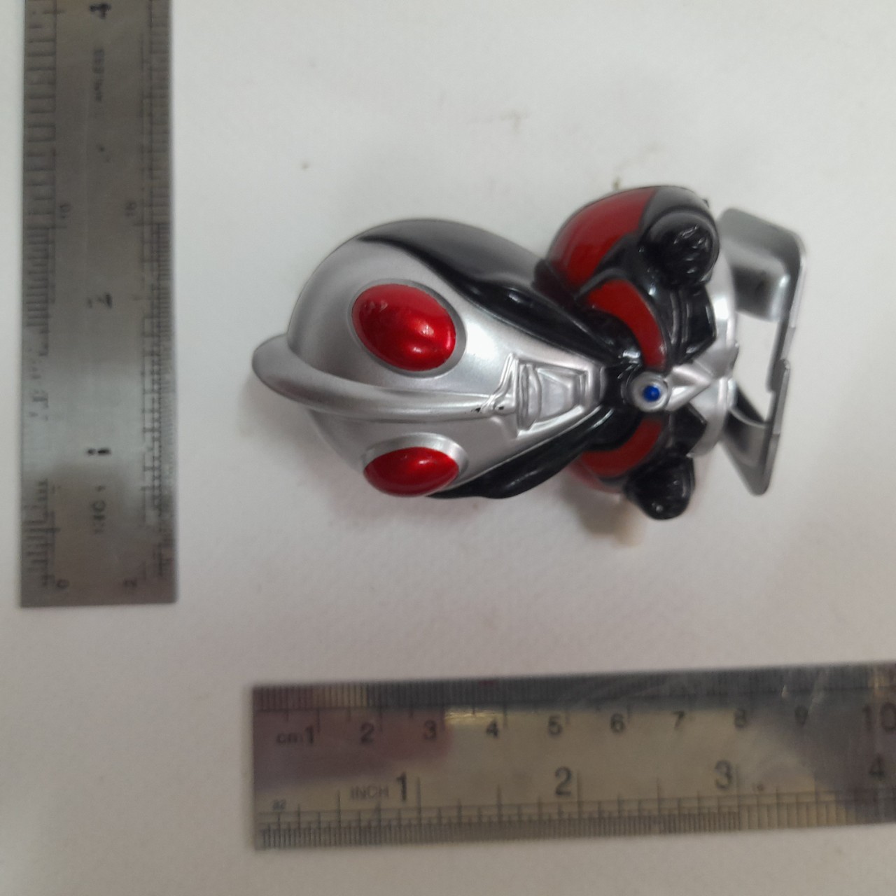 มีหลายภาพ,ฟิกเกอร์ไขลาน ดาร์คอุลตร้าแมน จากเอเพ๊กซ์ Dark Ultraman ,Apext ลานยังใช้ได้ มีติดขัดบ้าง มือสองเก่าเก็บสภาพดีมีรอยบ้าง หายาก