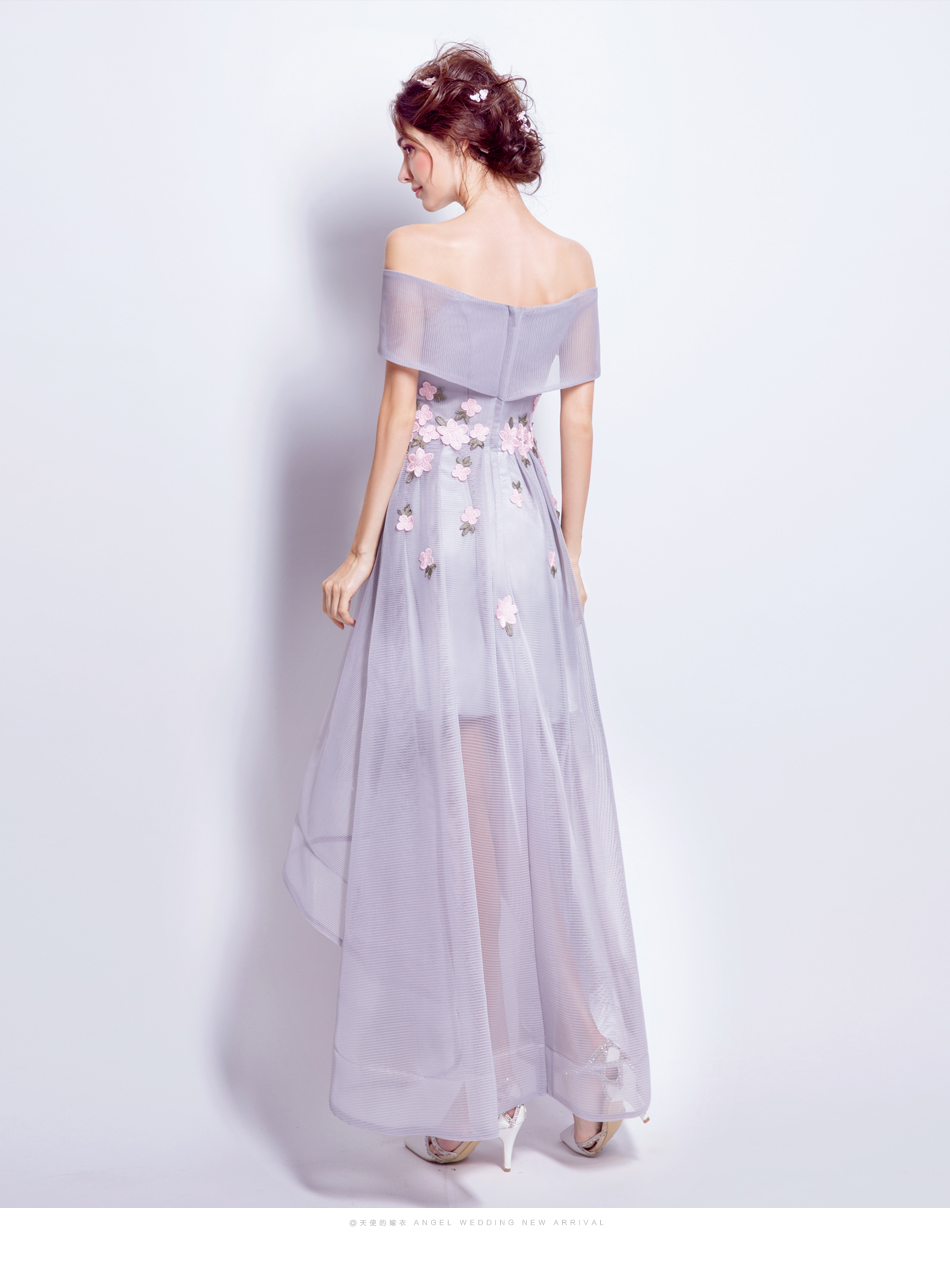 Pre-order ชุดแฟนซี ชุดเจ้าสาว ชุดราตรีสั้น สีเทา ไหล่ปาด หน้าสั้นหลังยาว แต่งดอกไม้ ซิปหลัง