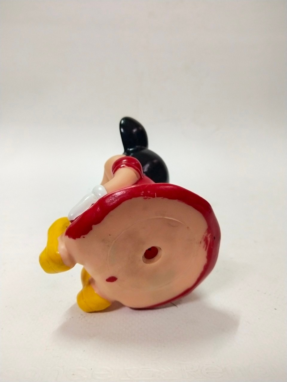 ตุ๊กตายางบีบ มินนี่ ขนาดตามรูป มือสองเก่าเก็บ สภาพดี มีรอยบ้าง