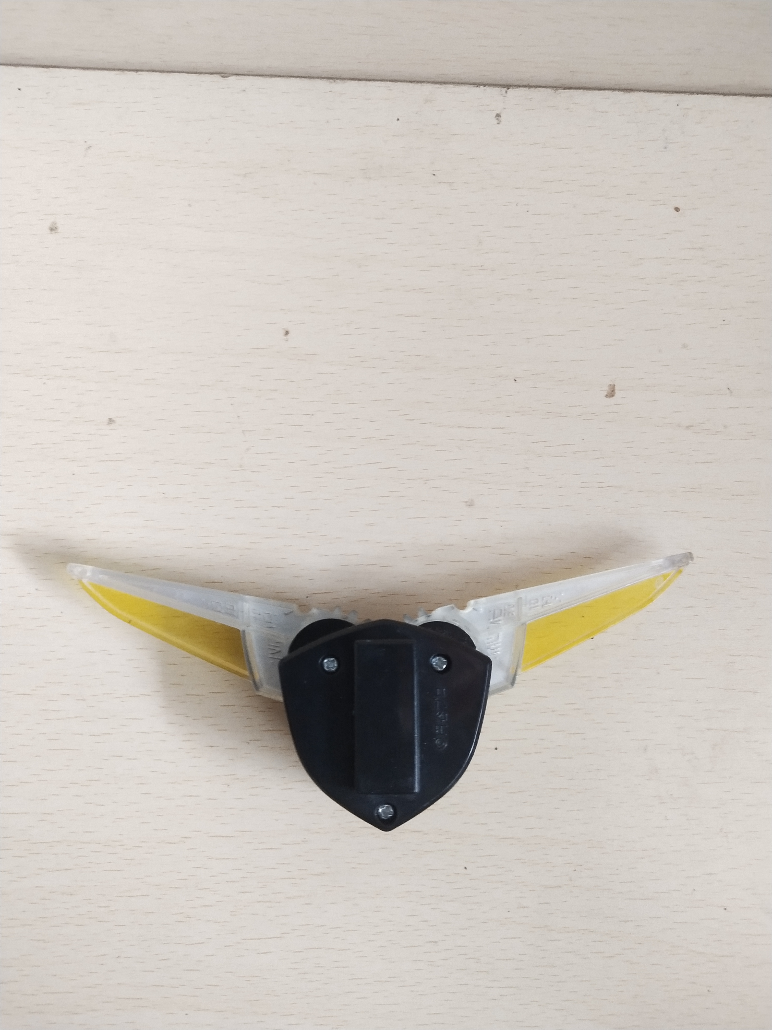 อุปกรณ์แปลงร่าง อุลตร้าแมน อากูล ขนาดตามรูป กลไกกางหุบเสีย ไม่มีเสียง /แสง เป๋นงานแคนดี้ทอย พิจารณาก่อนซื้อ