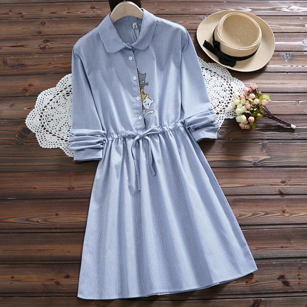 เดรสเชิ้ตแขนยาว เอวผูกจั๊ม ปักลายแมวน่ารัก (12296LM)