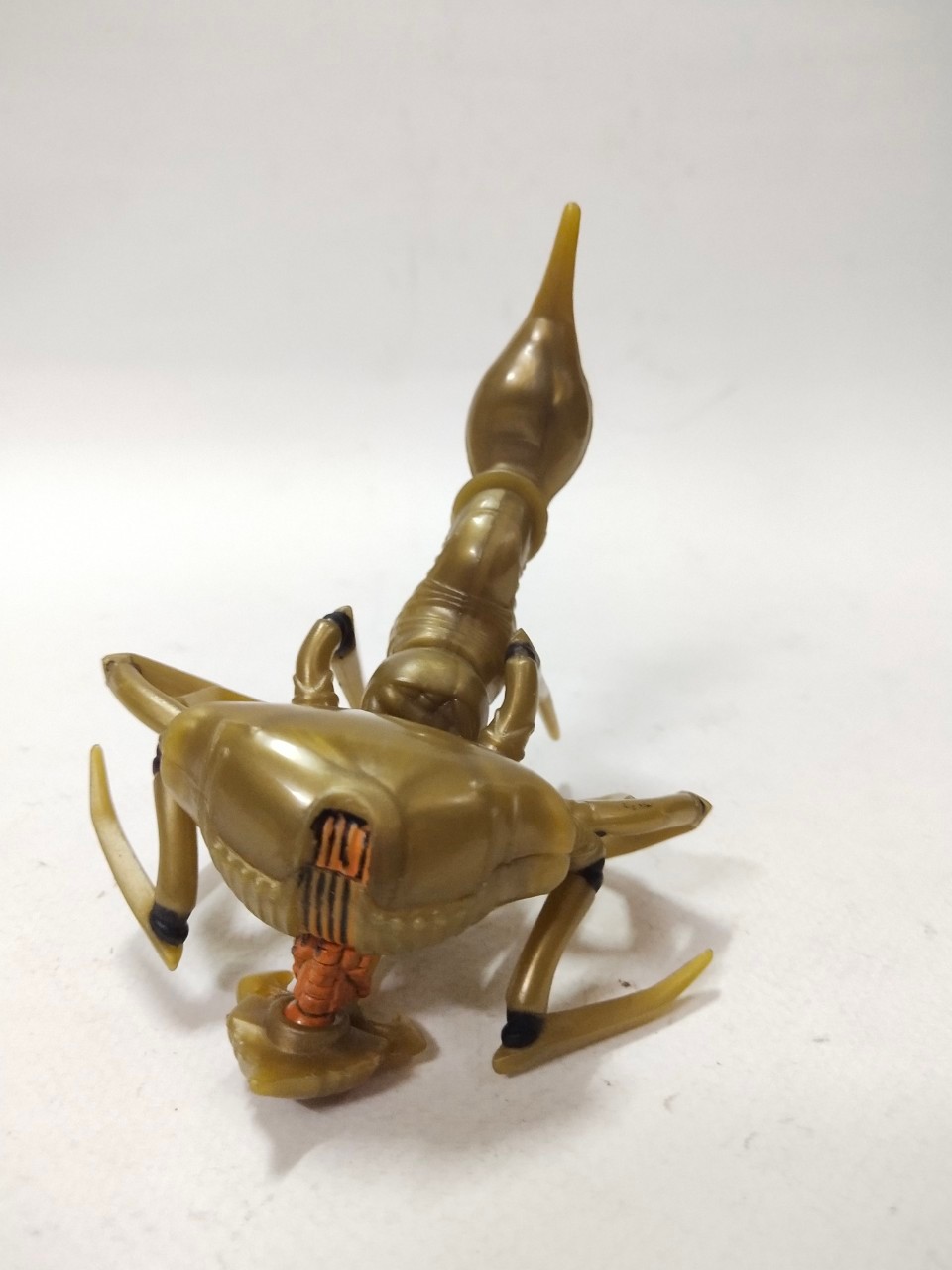 ฟิกเกอร์พลาสติก/ยางตัน เอเลียนซ์ ควีนส์ เบ็นเท็น (Alien queen ben10 ) มือสองสภาพดี ขนาดตามรูป