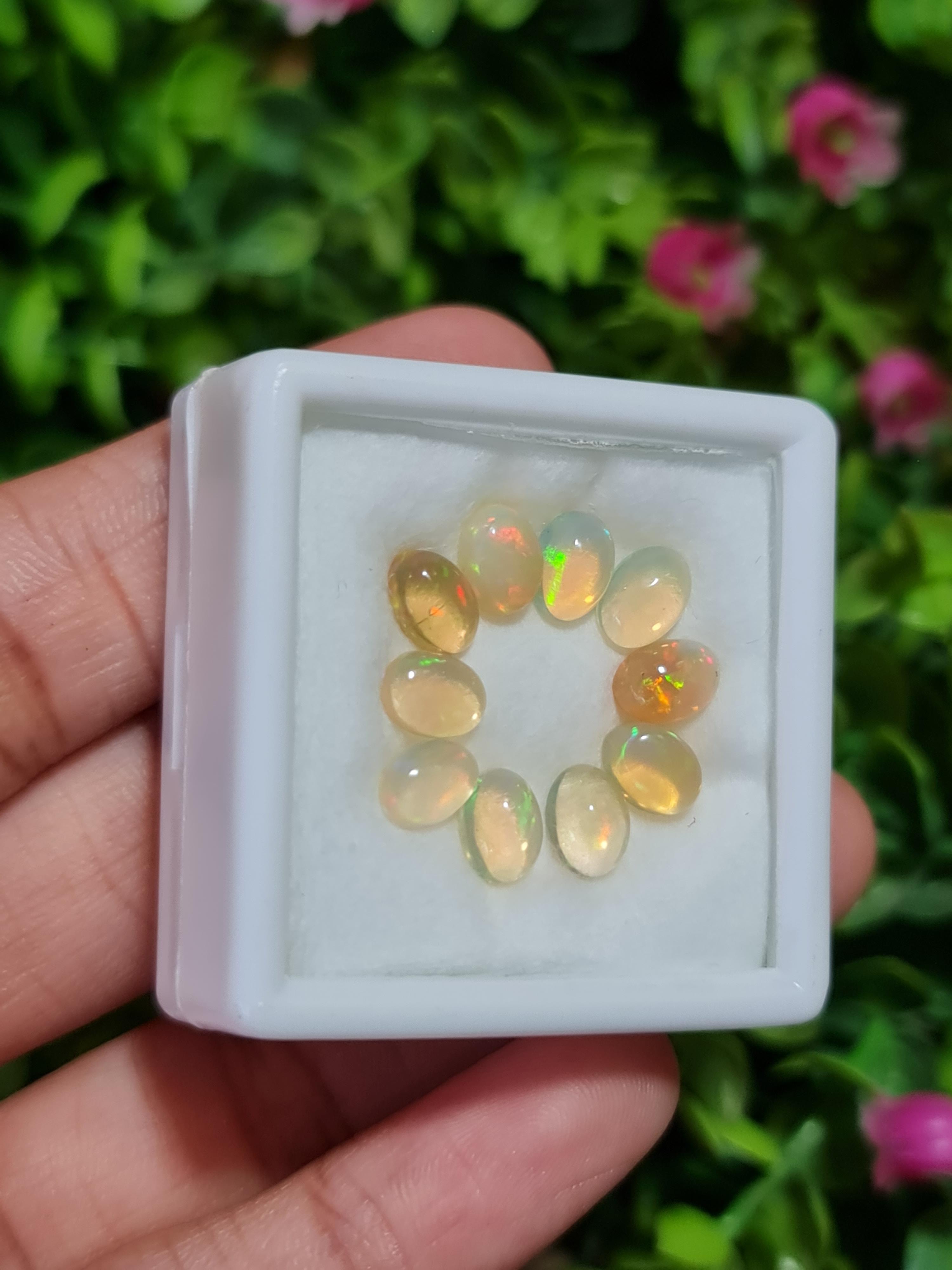 พลอย โอปอล Opal 6.18 กะรัต (Cts.) 10 เม็ด (Pcs.) พลอยแท้ อัญมณีมงคลประจําวันเกิด เครื่องประดับพลอย