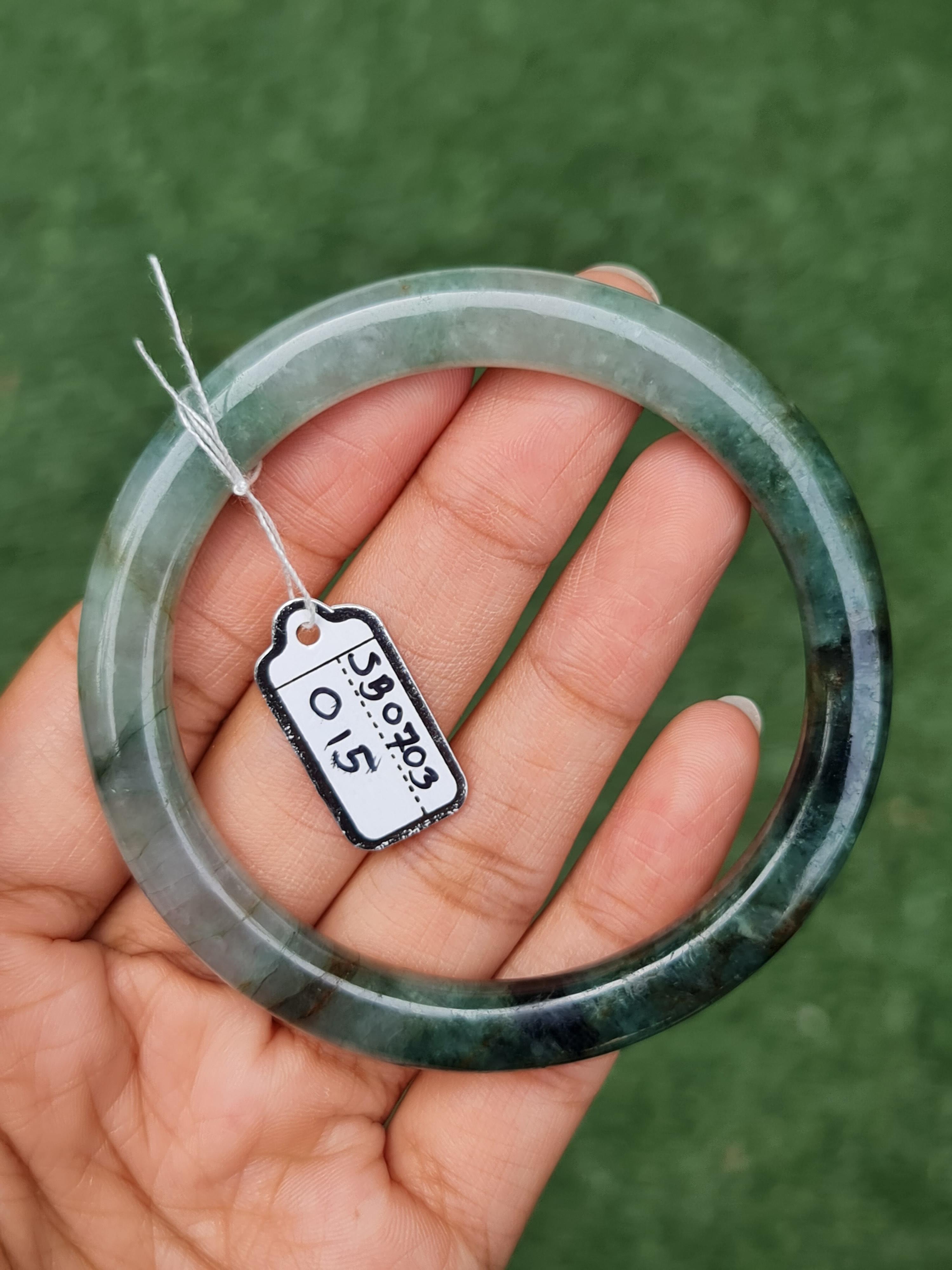 JB0703-015 หยก พม่า แท้ Jade กำไลหยก (Jadeite bracelet) พม่า (Myanmar) 58.9 มม.