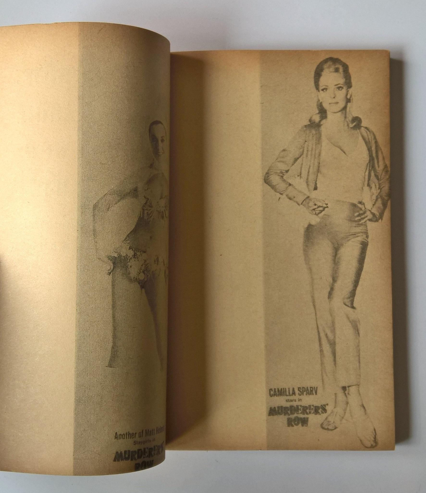 หนังสือนิยายปีเก่ามาก 2510 "แม็ท เฮล์ม จอมสังหาร MURDERERS ROW" ทำพากย์ไทยโดย จอสยาม **ด้านหลังของหนังสือมีตำหนิเป็นรอยที่ด้านบนตามภาพ