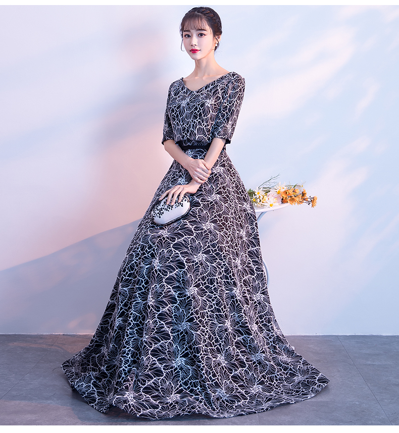 ชุดราตรียาวแขนสามส่วนลายดอกไม้เรียบหรู (เชือกผูกหลัง)