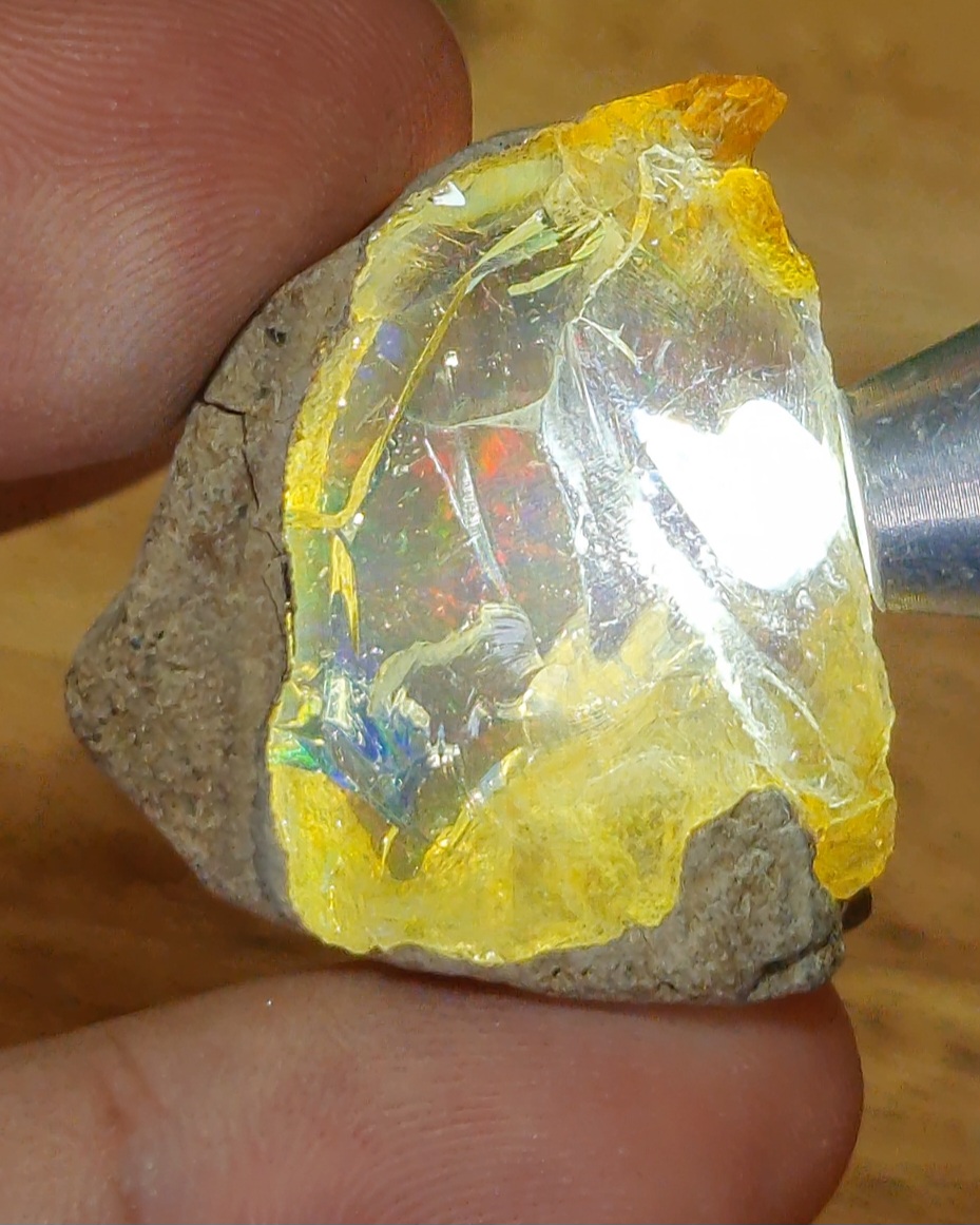 ก้อน ผลึก โอปอล Opal 66.82 กรัม (Grams.) พลอยแท้ อัญมณีมงคลประจําวันเกิด เครื่องประดับพลอย