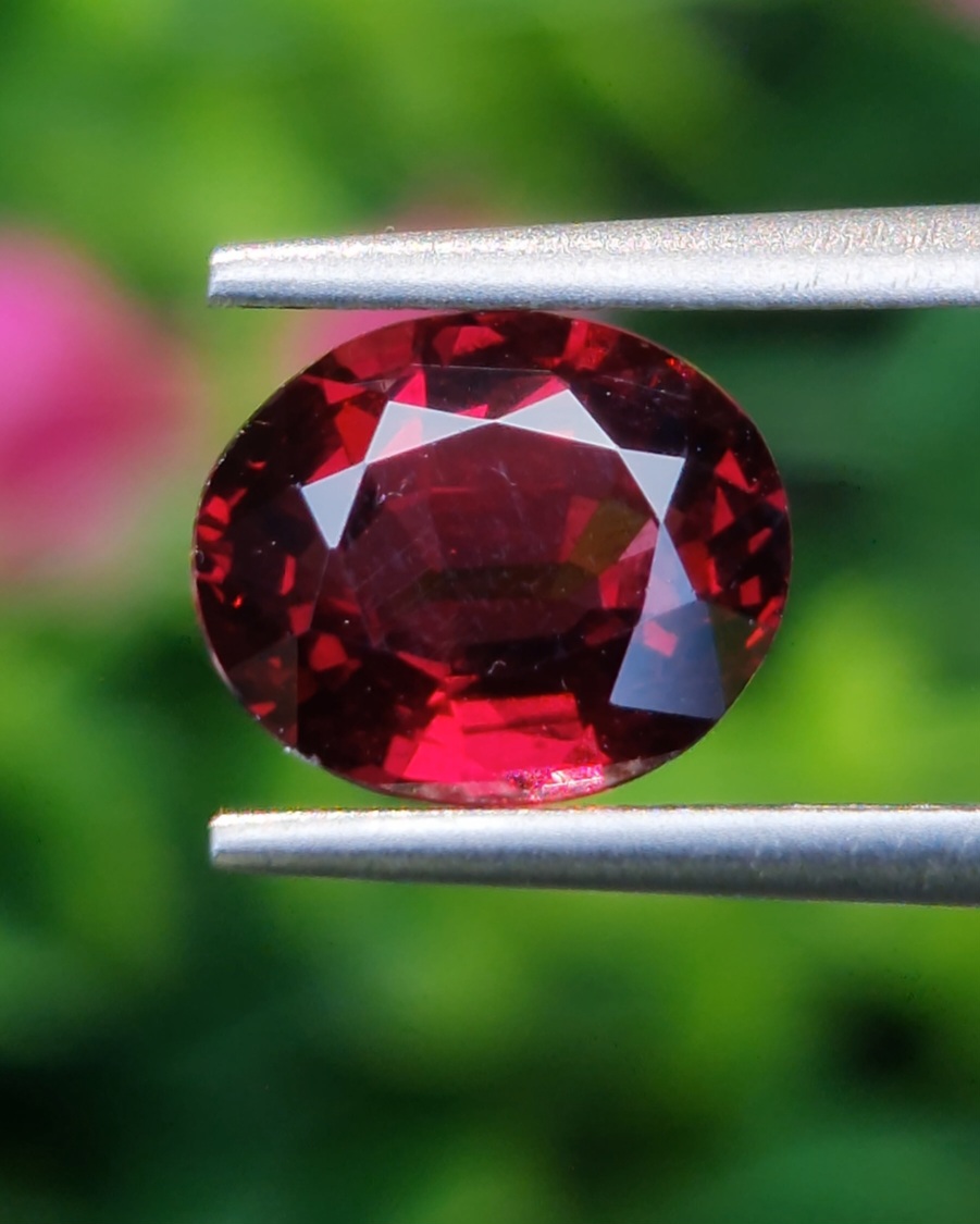 พลอย โรโดไลต์ กาเน็ท Rhodolite Garnet 2.66 กะรัต Cts.พลอยแท้ อัญมณีมงคลประจําวันเกิด เครื่องประดับพลอย