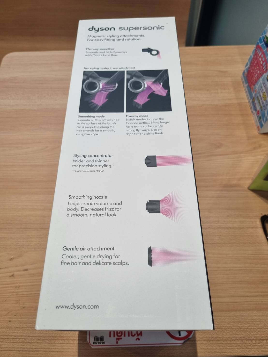 เครื่องเป่าผม Dyson Supersonic™ HD15 ใหม่ไม่แกะซีน