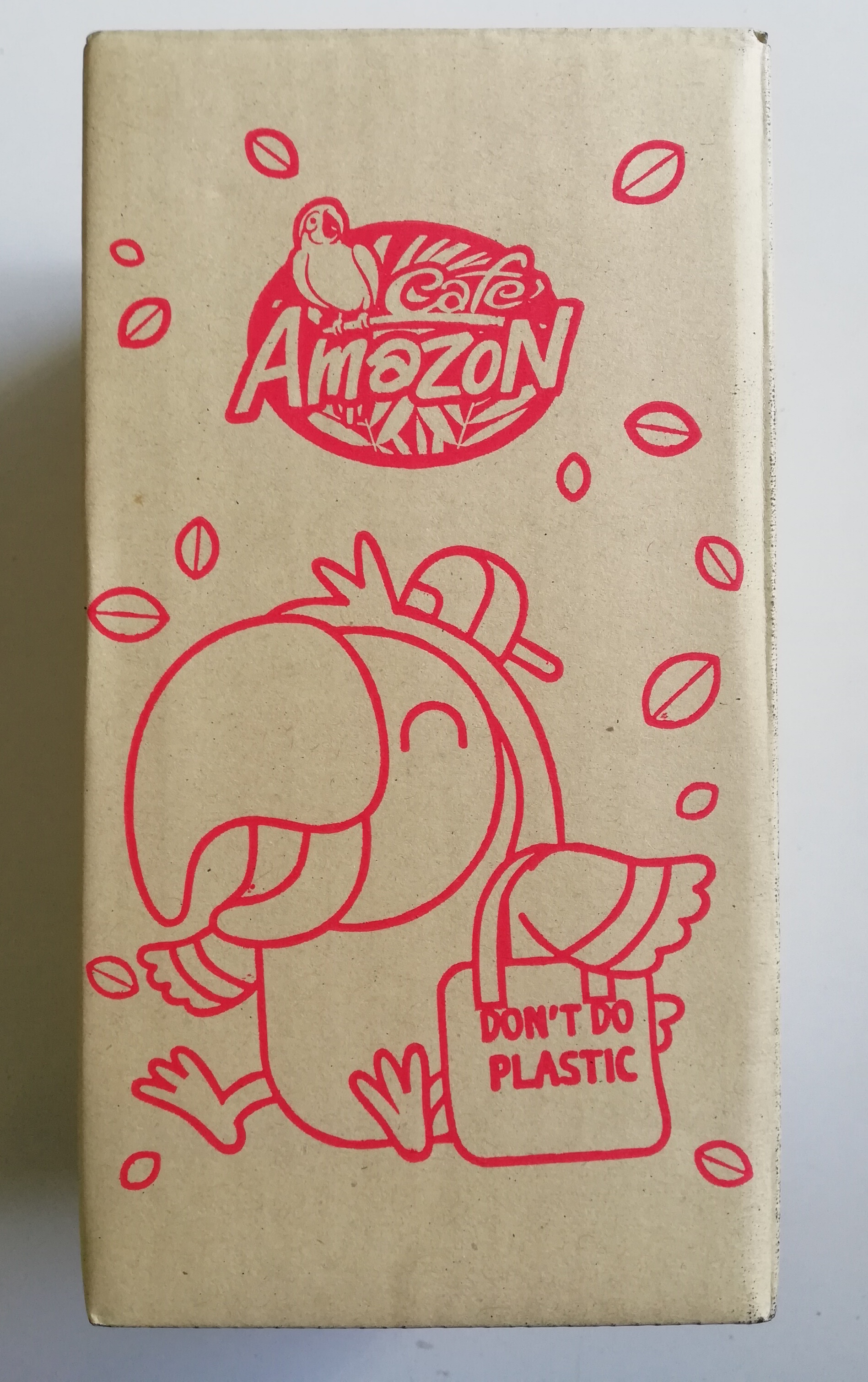 แก้วน้ำพร้อมท๊อปเปอร์ ของสะสมจาก cafe amazon พร้อม ท๊อปเปอร์ มาสคอต ประจำร้าน สภาพใหม่ ยังไม่แกะ พร้อมกล่อง